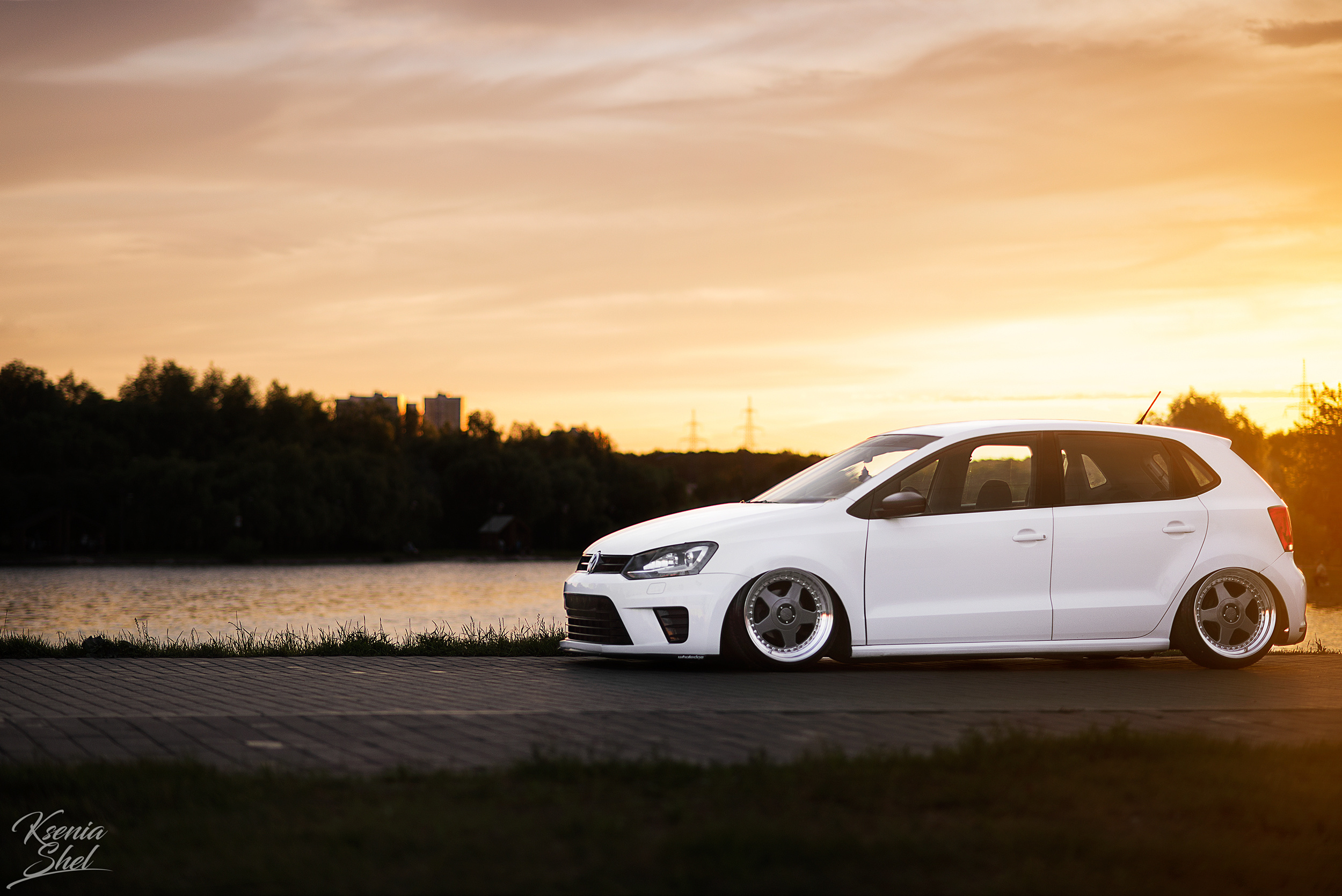 Laconic Polo. Ksenia Shel | Automotive Photography