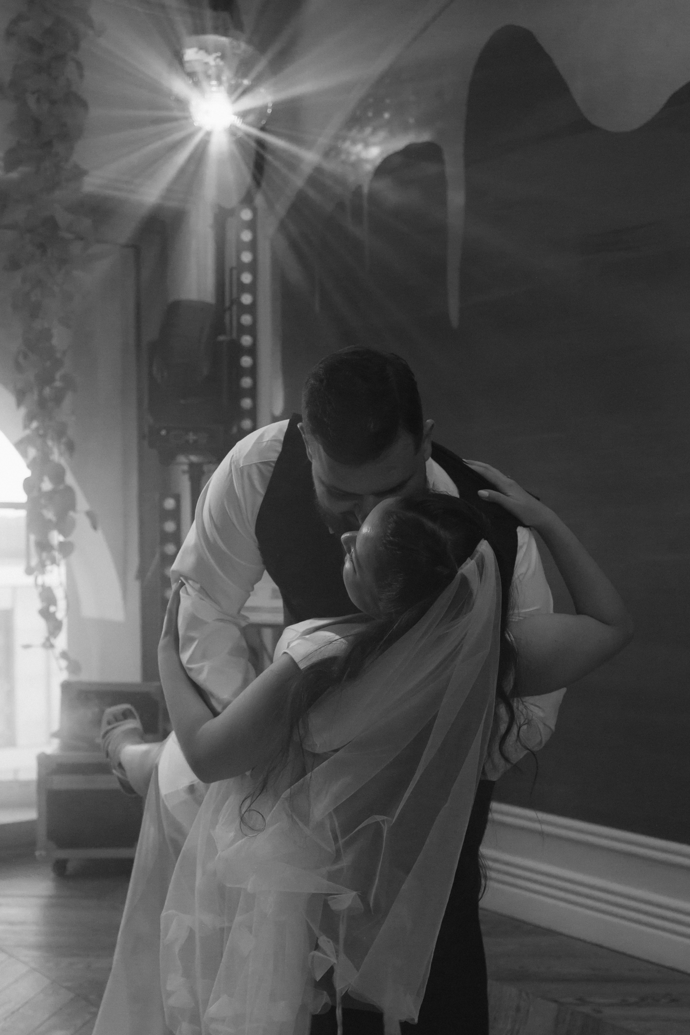 Олег и Карина. Ваш свадебный и семейный фотограф