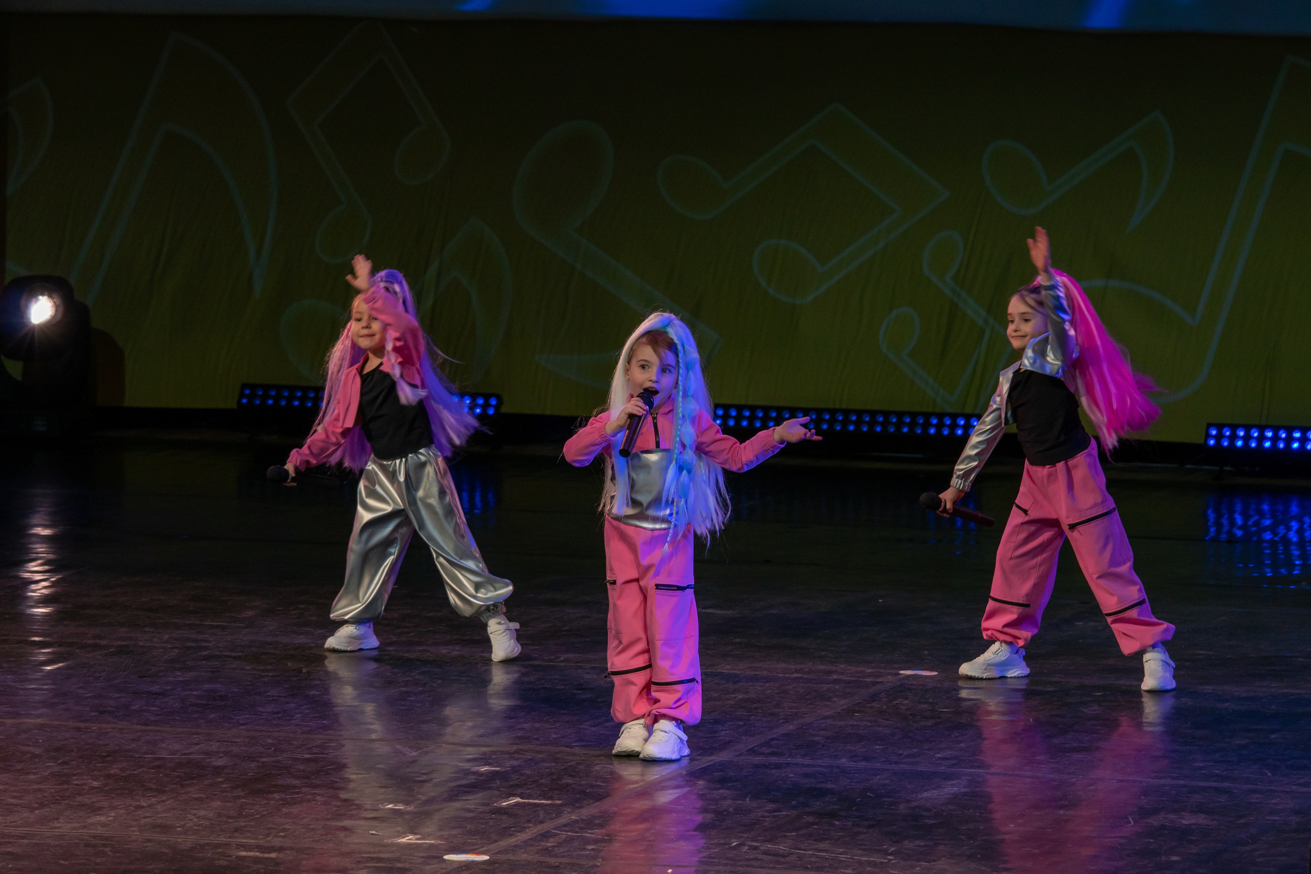 Съёмка концерта для Домисольки, большой концертный зал Космос. «Студия DRONAVT`s» — видеосъёмка и фотография г. Москва