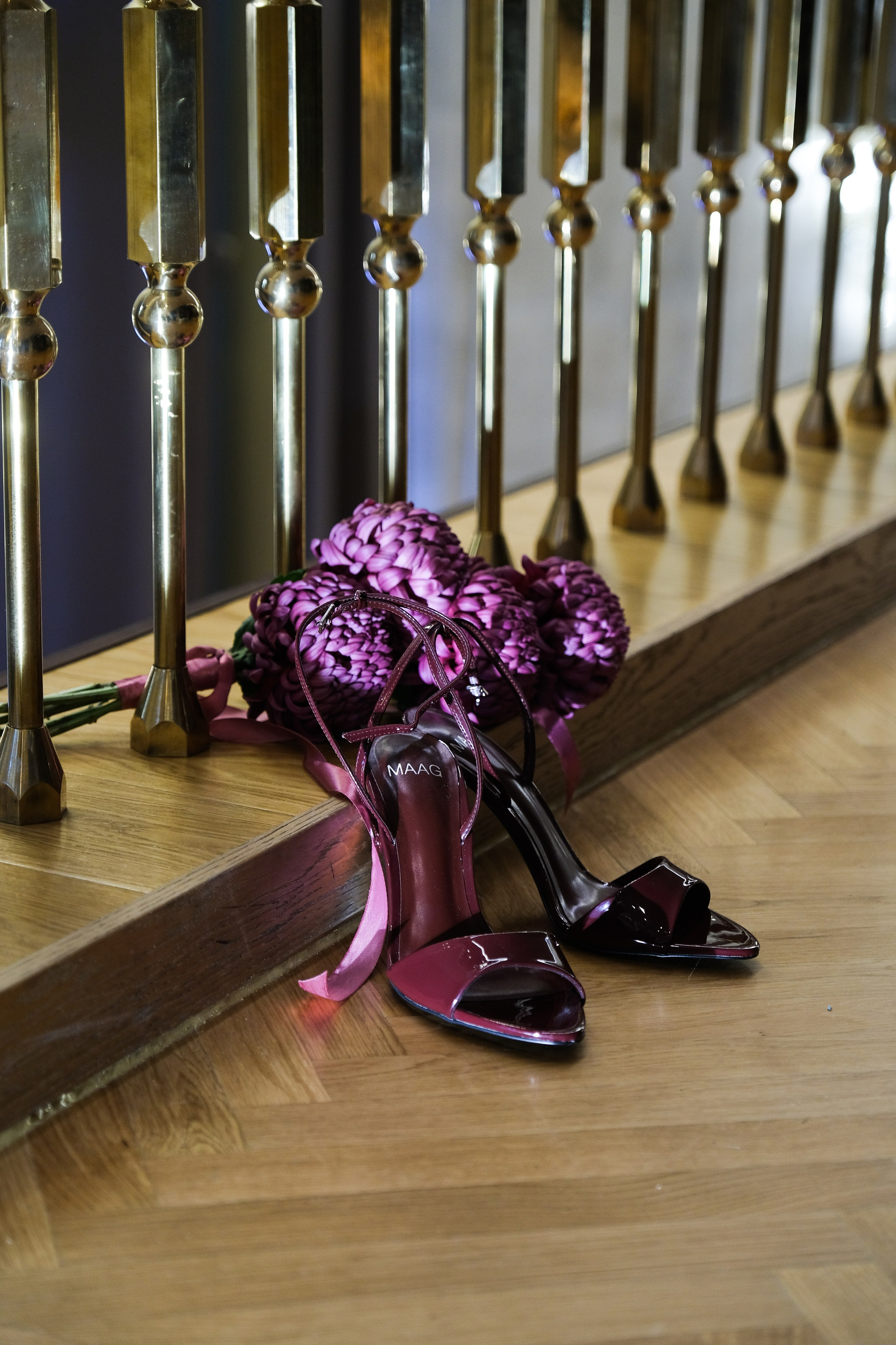 Свадебная фотосессия в театре драмы имени Наума Орлова. Свадебный фотограф в Челябинске Сырчикова Наталья