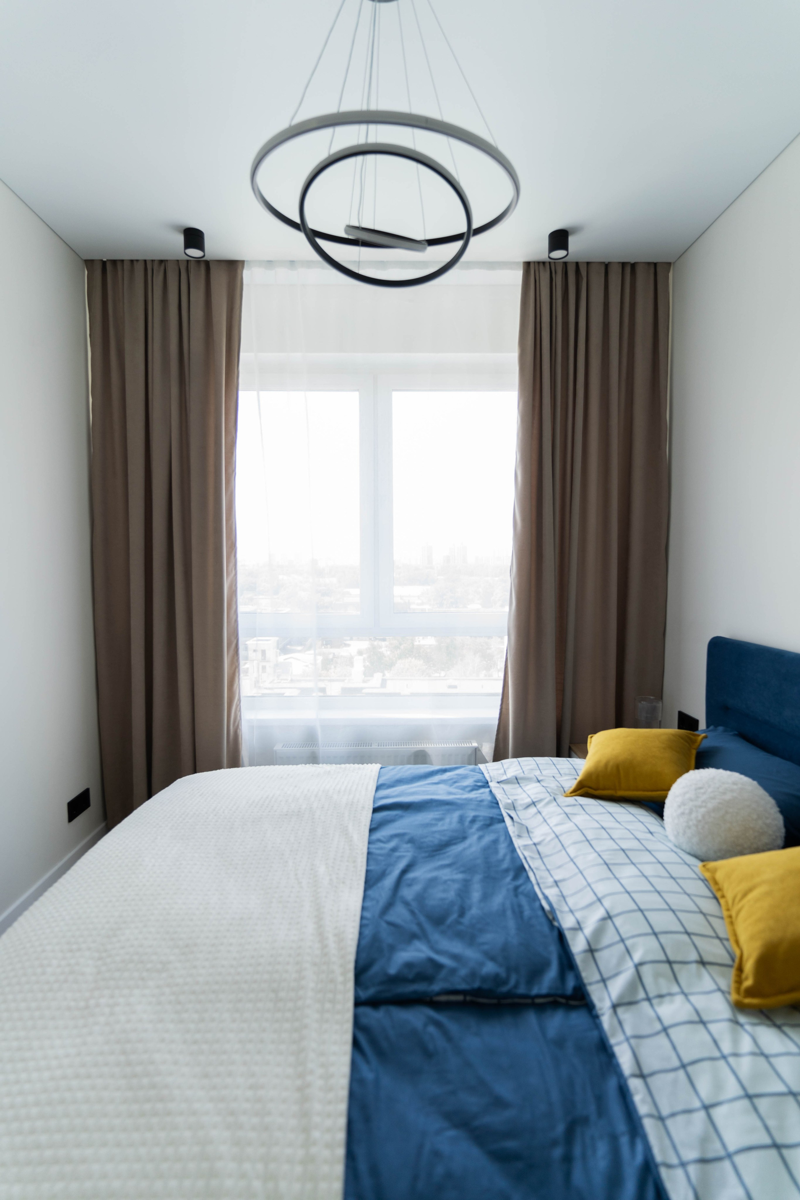 Kronstadt Boulevard. Rezyame