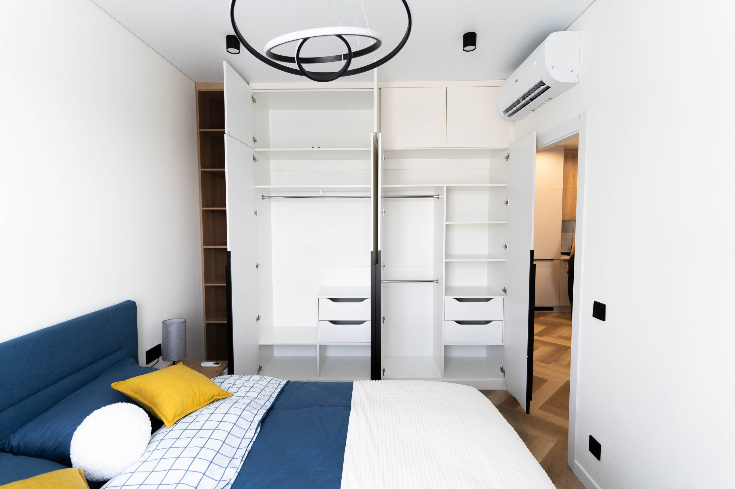 Kronstadt Boulevard. Rezyame