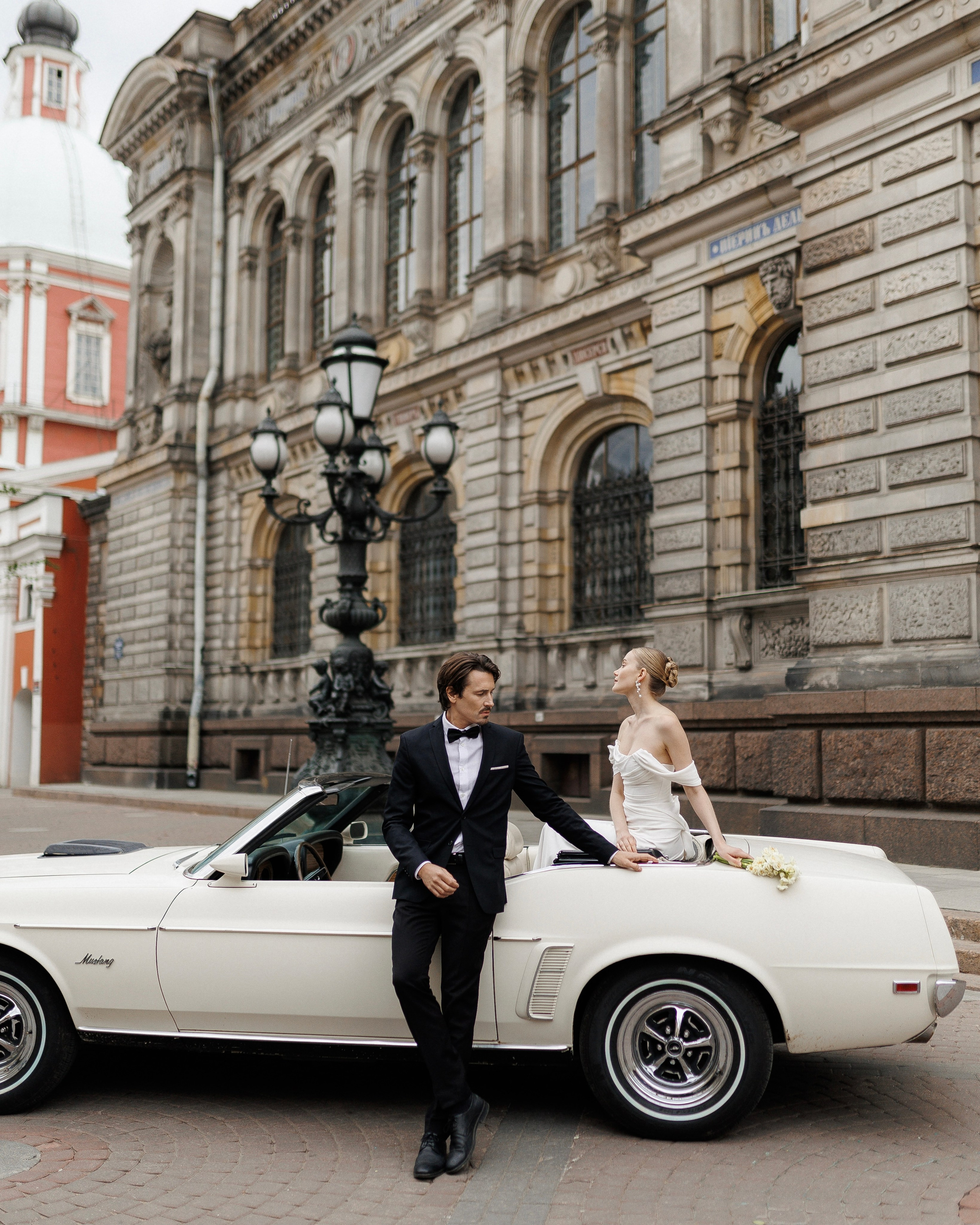 ···. Свадебный фотограф в Санкт-Петербурге Александра Чукавина