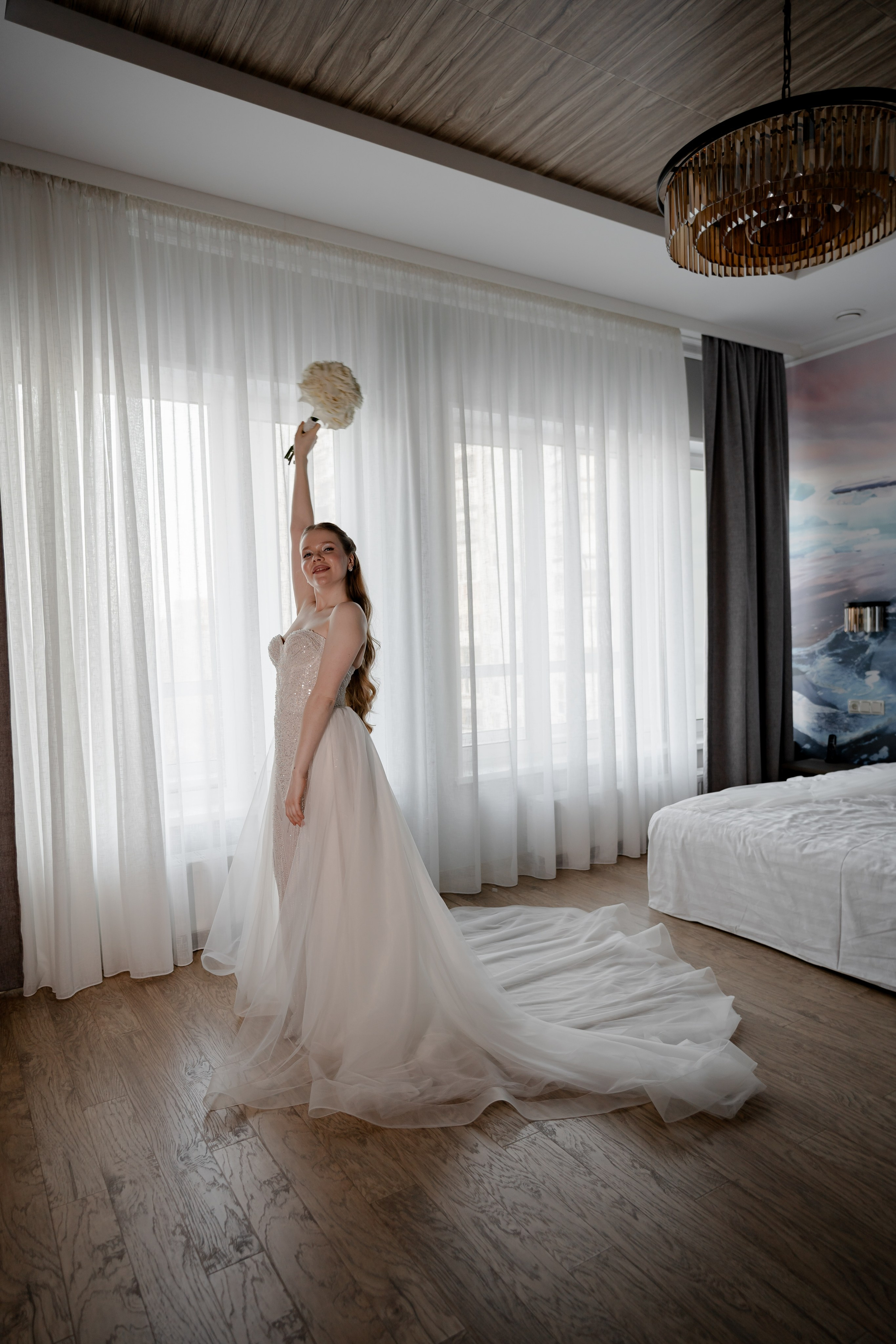 СВАДЕБНАЯ СЬЕМКА СБОРОВ В ОТЕЛЕ И ВЫЕЗД НА ЦЕРЕМОНИЮ (СНЯТО В СИБИРЕ В НИЖНЕВАРТОВСКЕ)М. Профессиональный фотограф, Санкт-Петербург — Виктория Богомолова