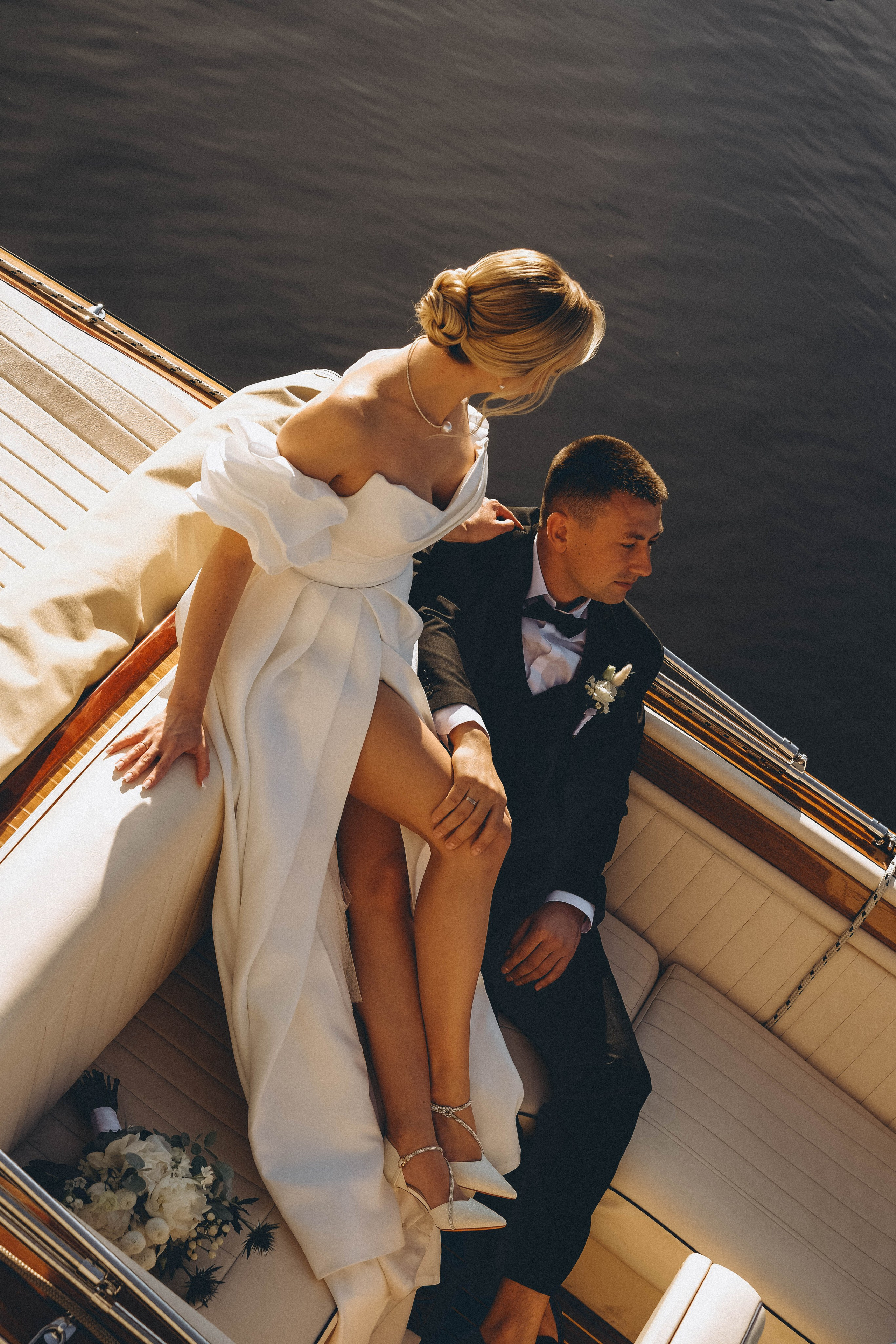 СВАДЕБГНАЯ ПРОГУЛКА ПО КАНАЛ САНКТ-ПЕТЕРБУРГА НА КАТЕРЕ. Профессиональный фотограф, Санкт-Петербург — Виктория Богомолова