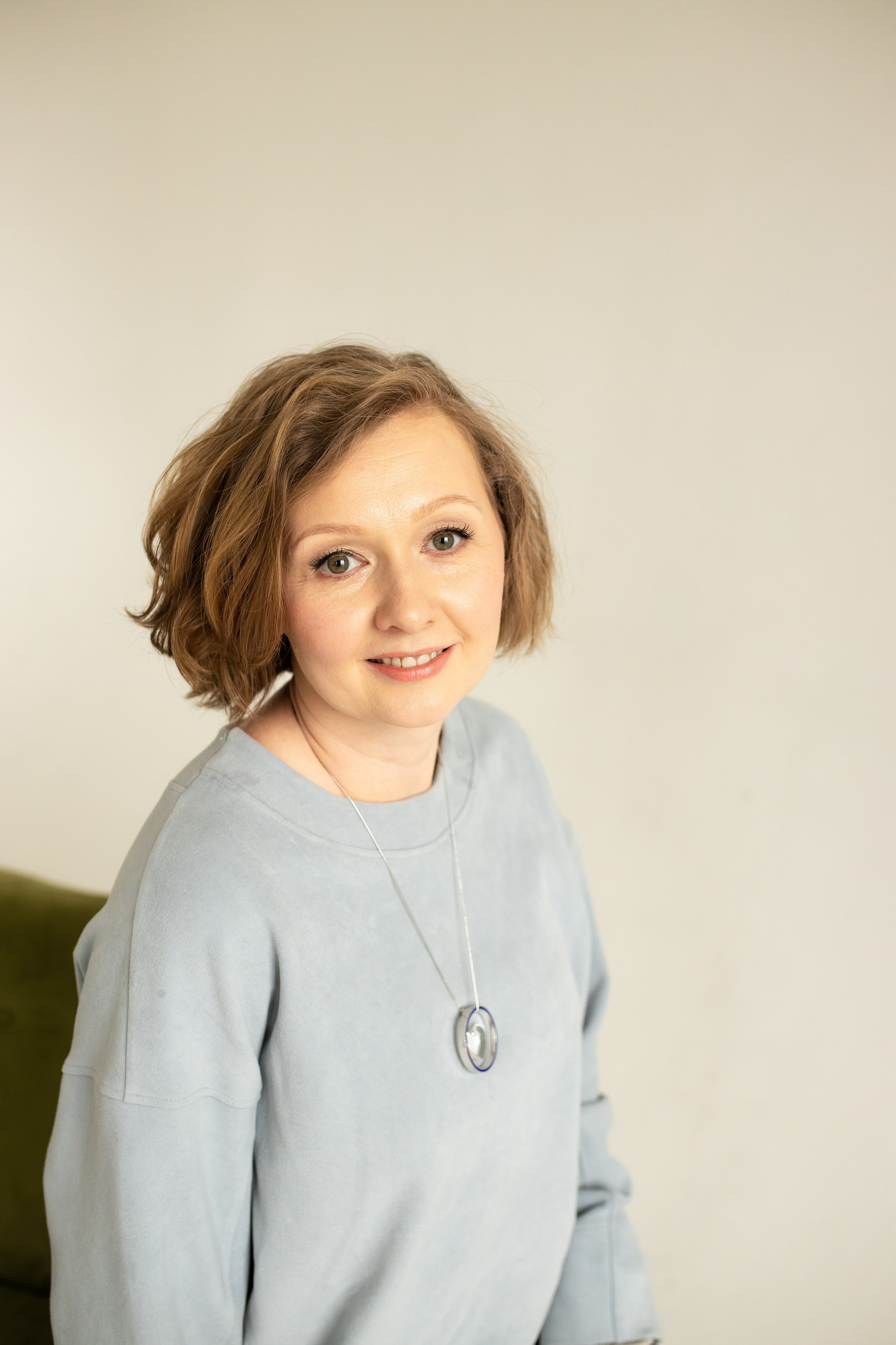 Семейная фотосессия на циклораме с естественным светом. Фотограф в Железнодорожном и Балашихе