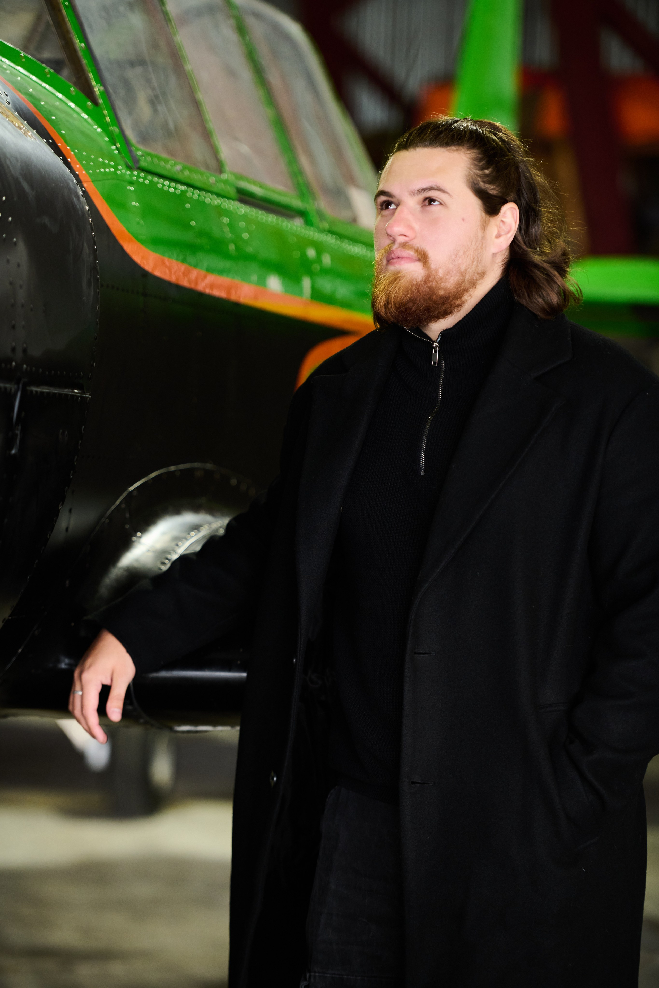 Фотосессия моделей в шубах на аэродроме. Репортажный и семейный фотограф — Шелихов Сергей