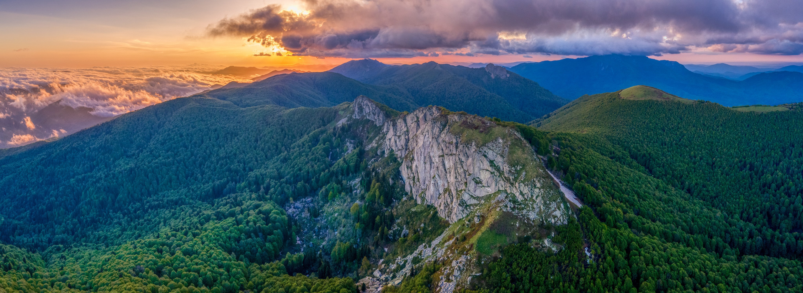 Грачев Венец. Тревел-фотограф Олег Гуров