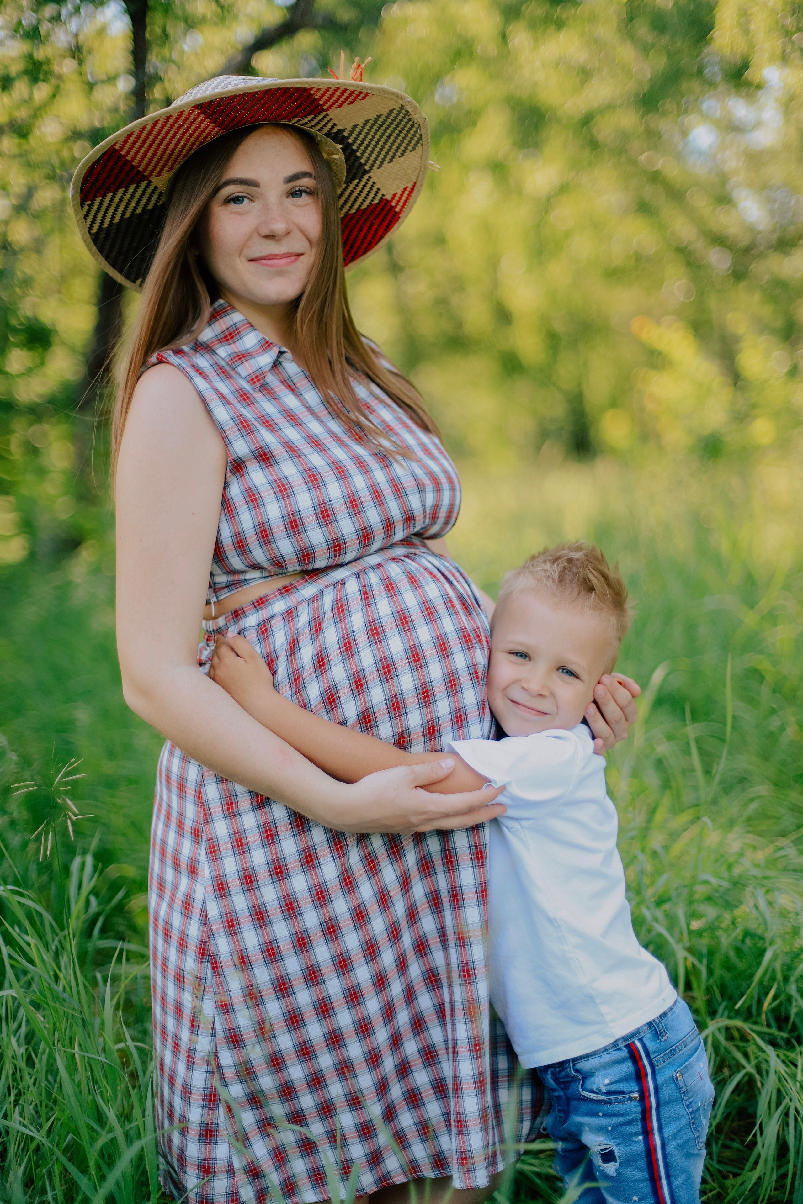Мама и сын. Фотограф Виктория Волкова
