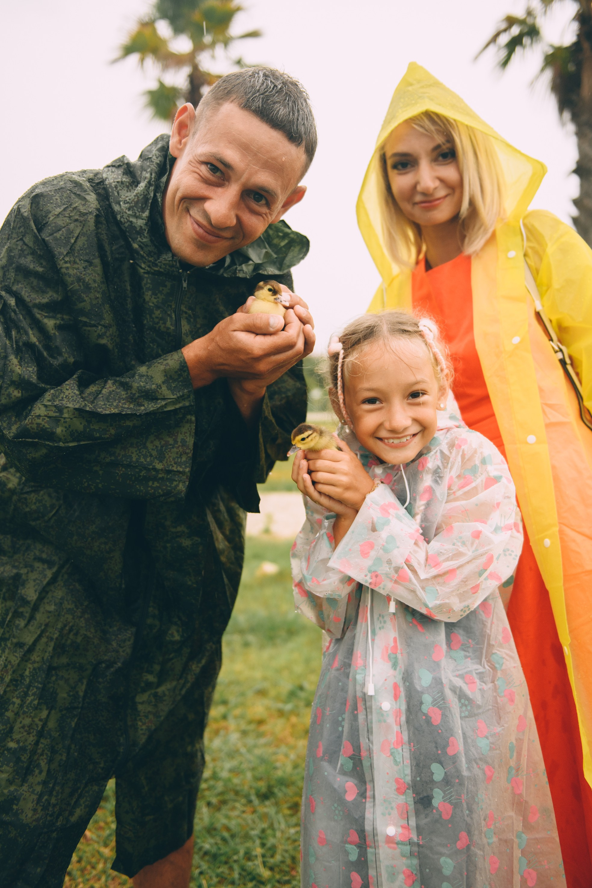 Под летним дождем. Орнитологический парк. Свадебный и семейный фотограф София Невская