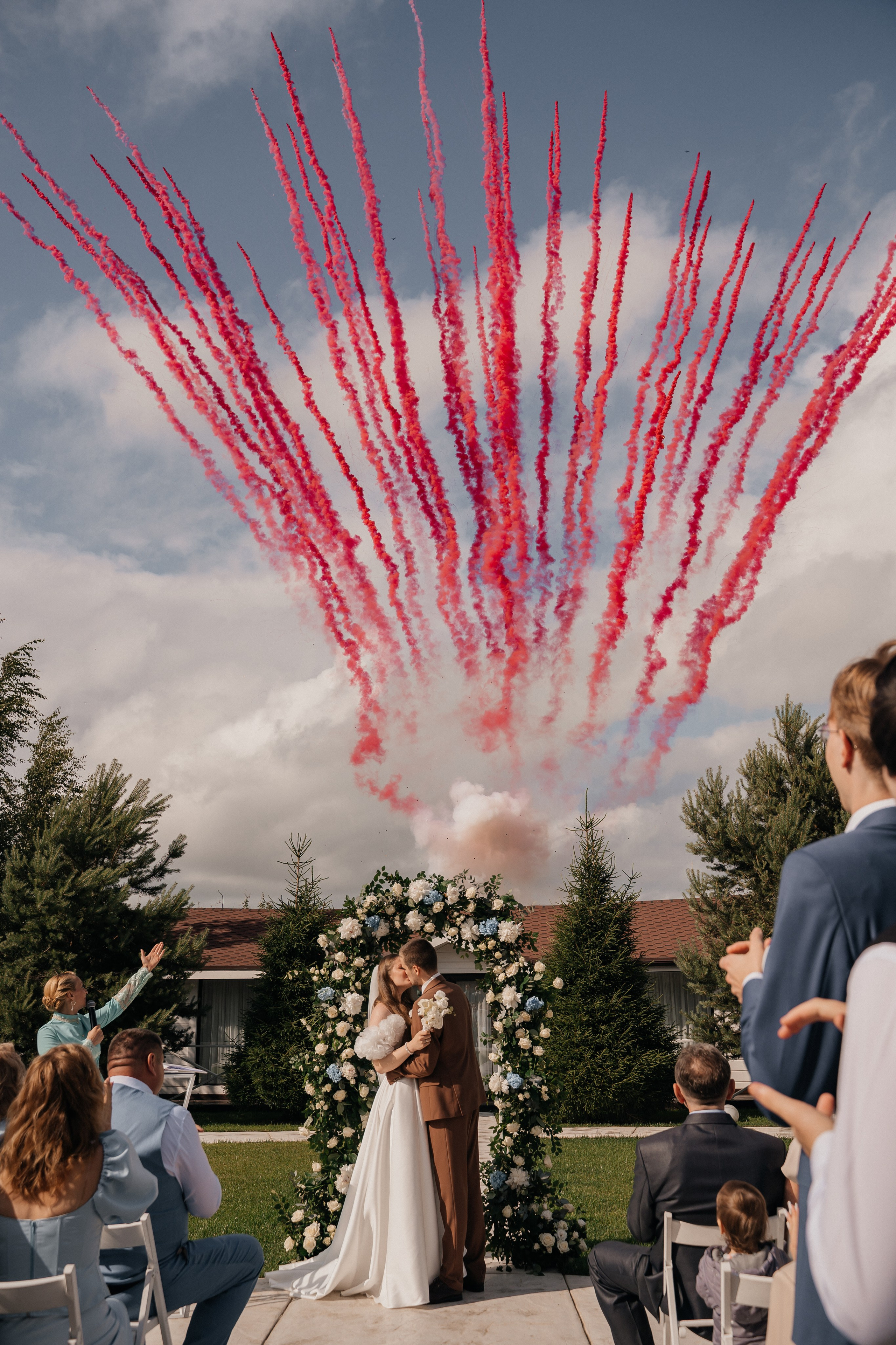 Wedding «Laugh and cry». Свадебные фотограф и видеограф Наталья и Анатолий Новиковы СПб