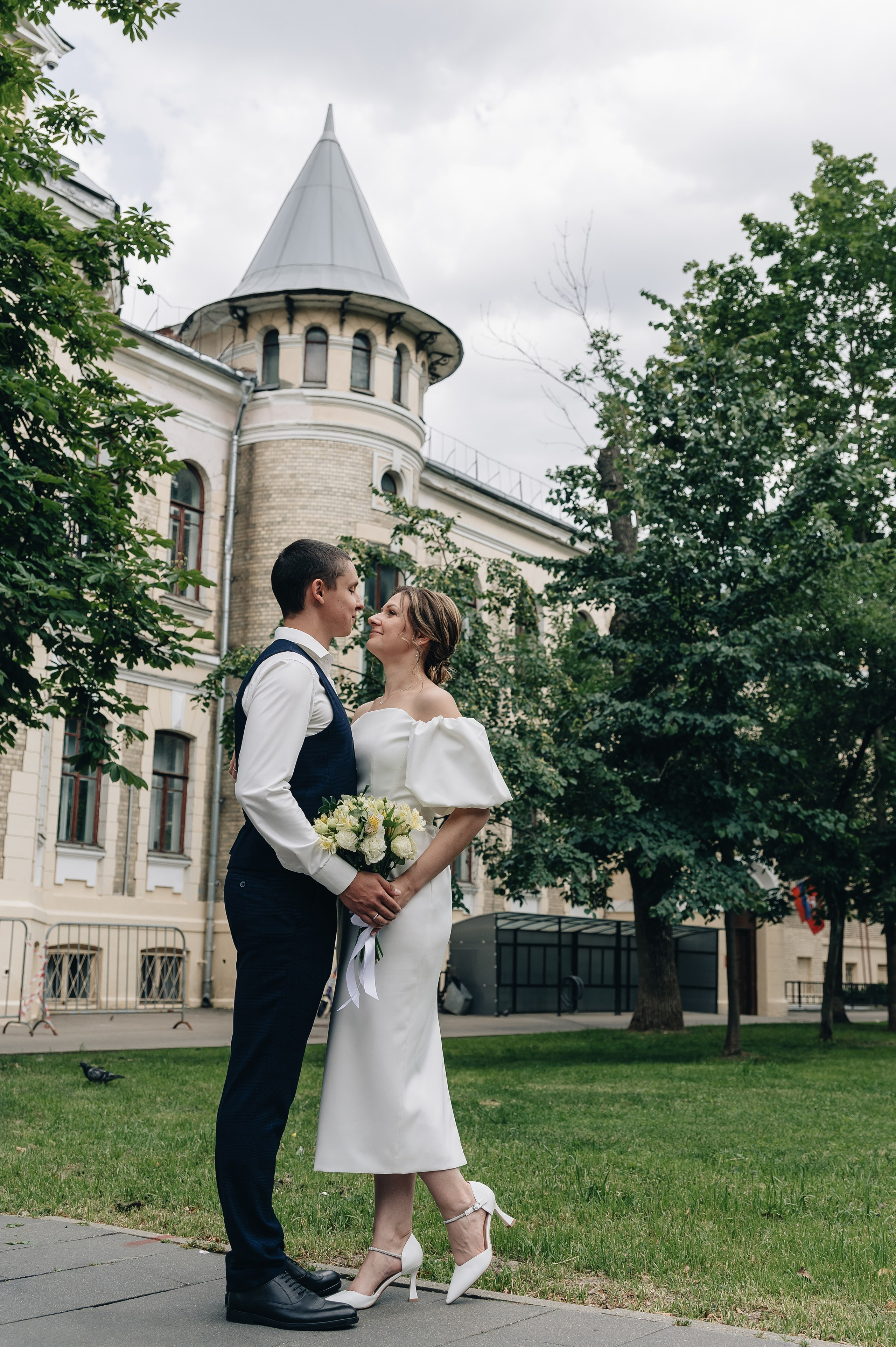 Свадебная фотосессия в Грибоедовском ЗАГСе. Портретный фотограф Москва Светлана Кашура