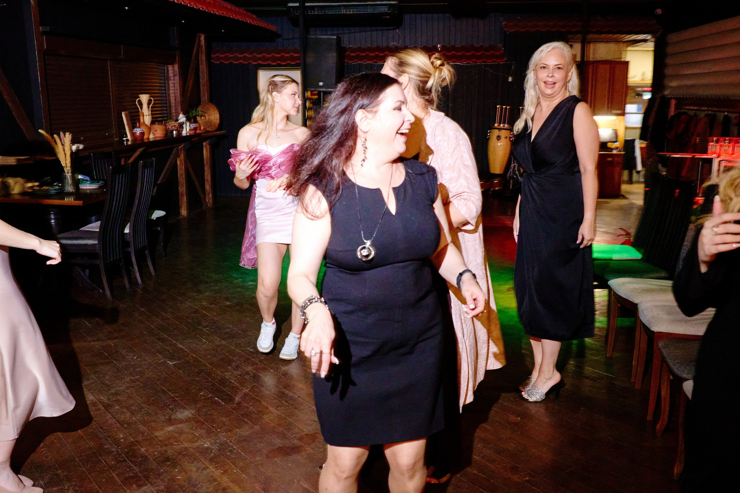 Выпускной 35 Сош. Фотограф Выпускные альбомы Таганрог Сергей Коробченко