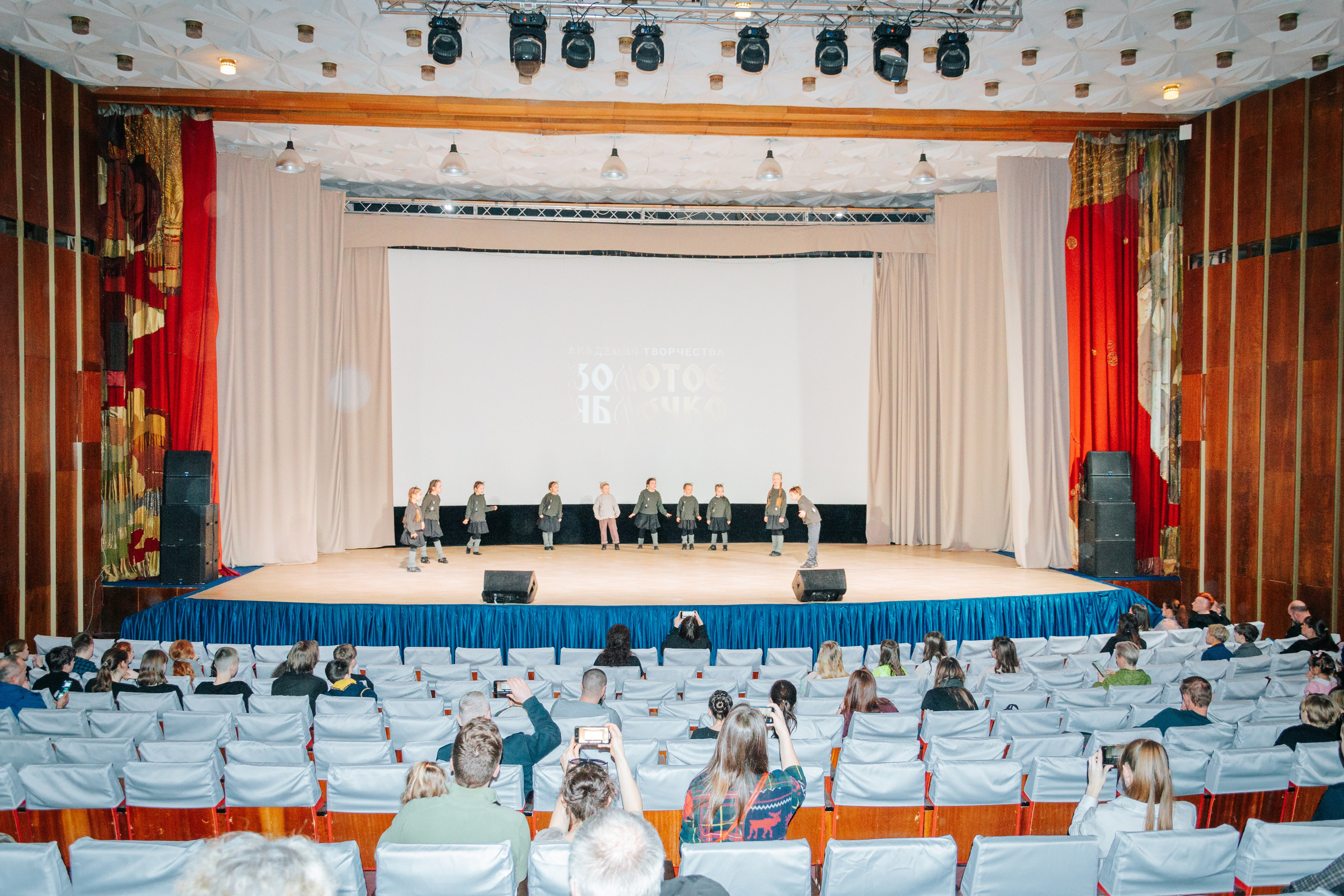 16 марта, г. Суздаль. Золотое яблочко