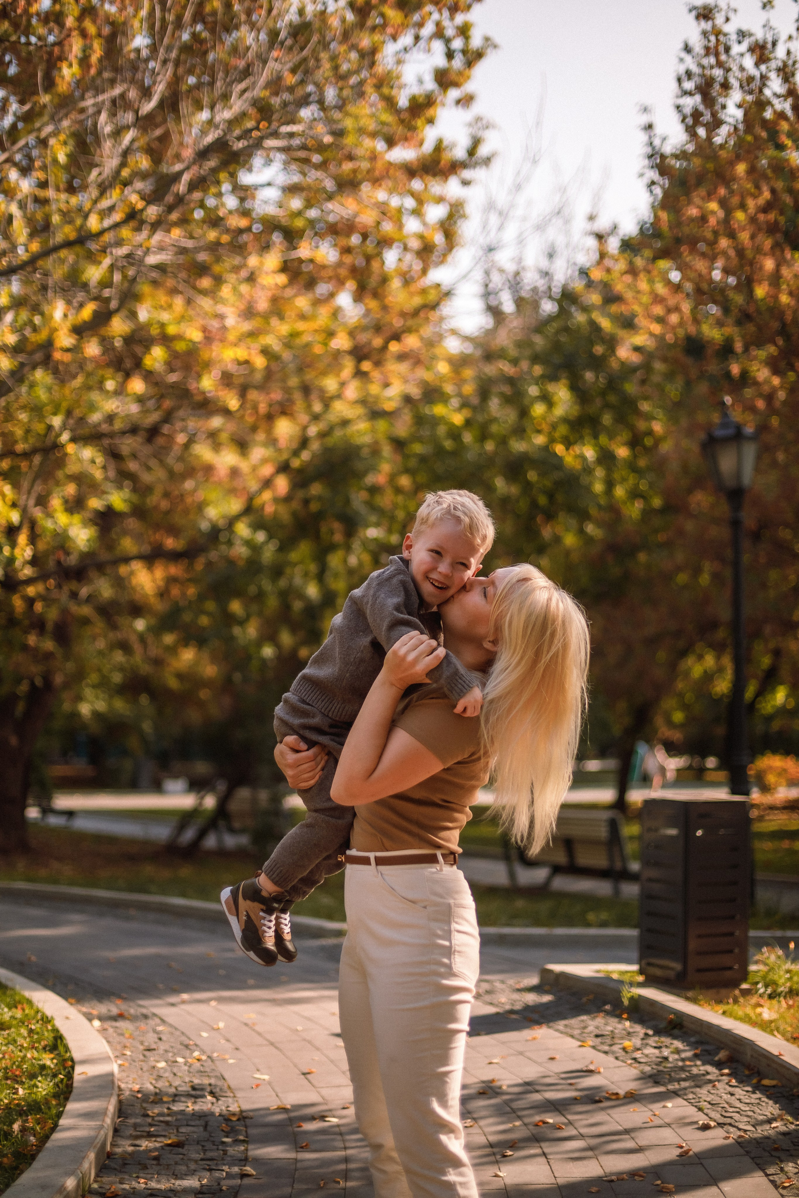 Прогулка в Бауманском саду. Фотограф в Москве Базанова Дарья