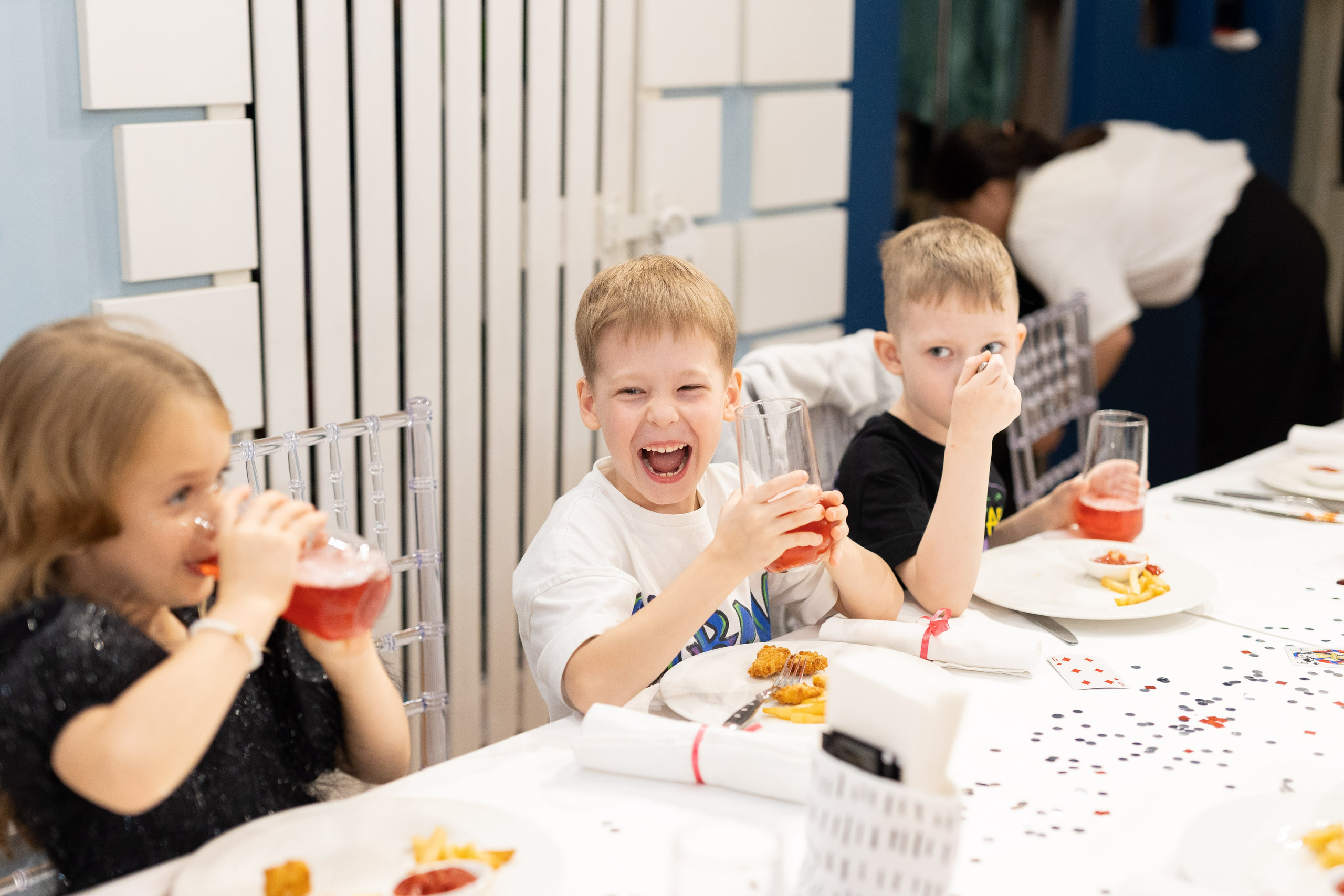 День рождения Ани. Фотограф Родион Нарудинов