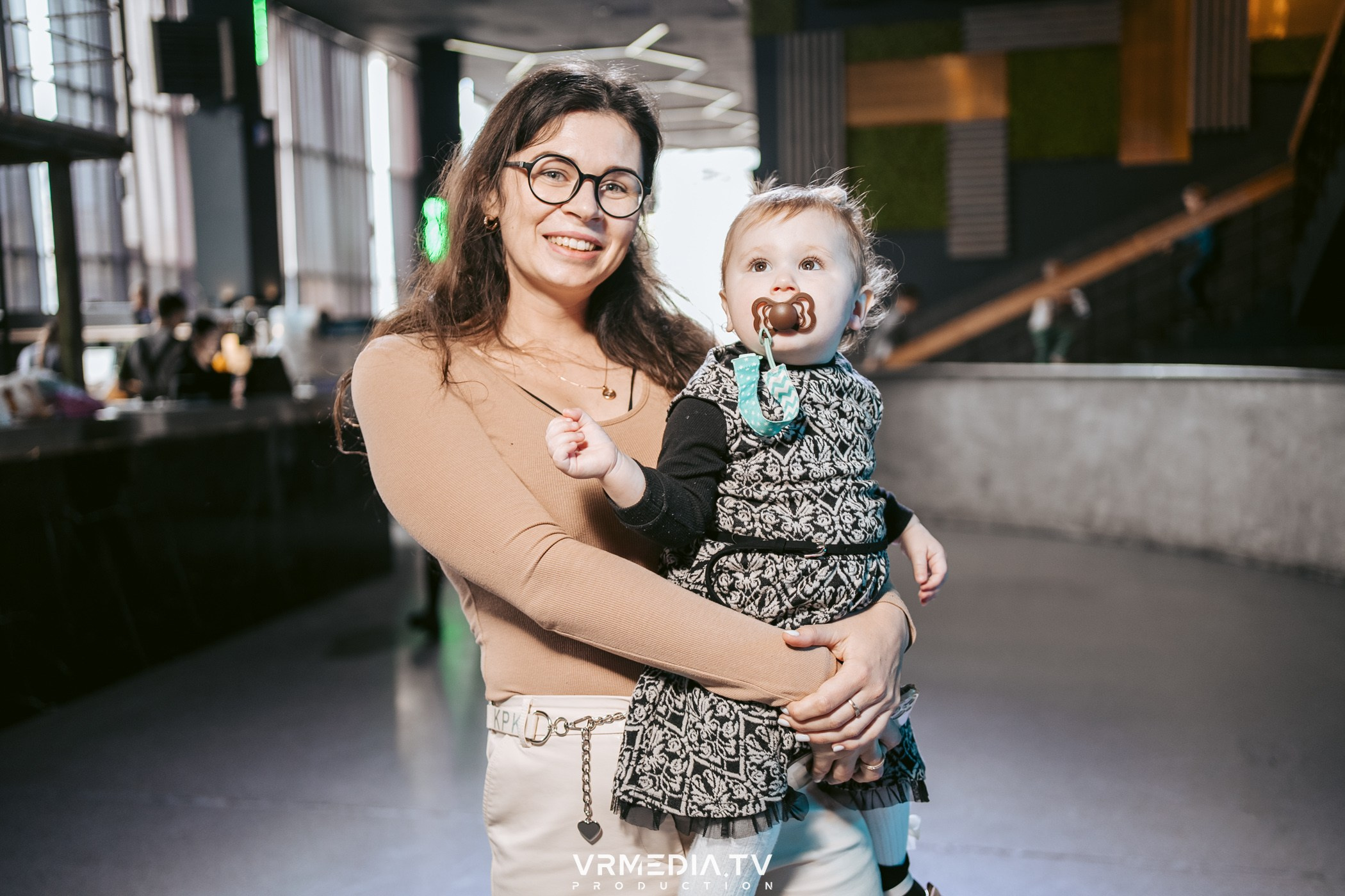 Baby time в баре «Друзья»