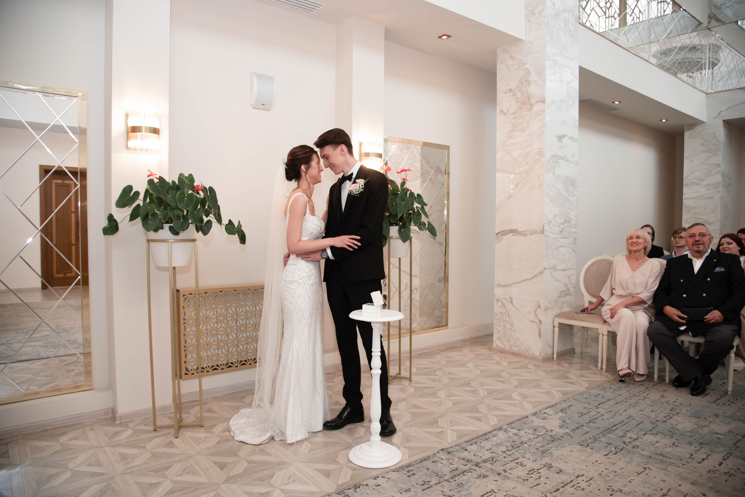 Свадебная фотосессия в Ботаническом саду. Свадебный фотограф Вера Климова