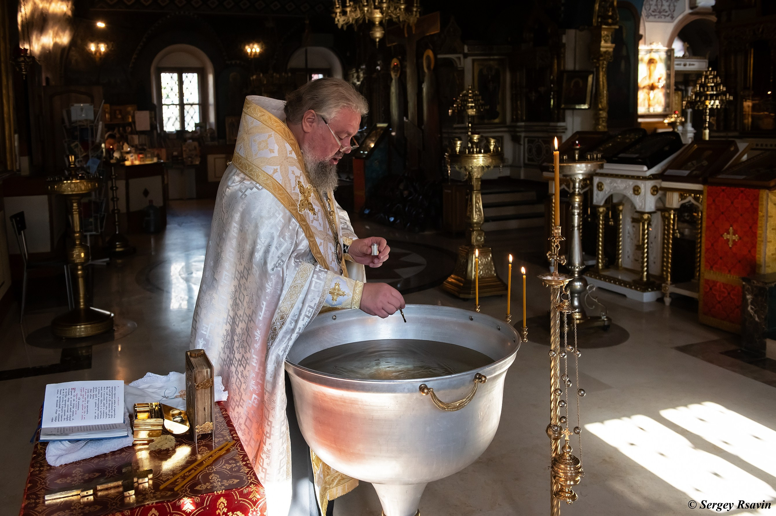Съемка крещения. Фотограф в Москве Сергей Рсавин