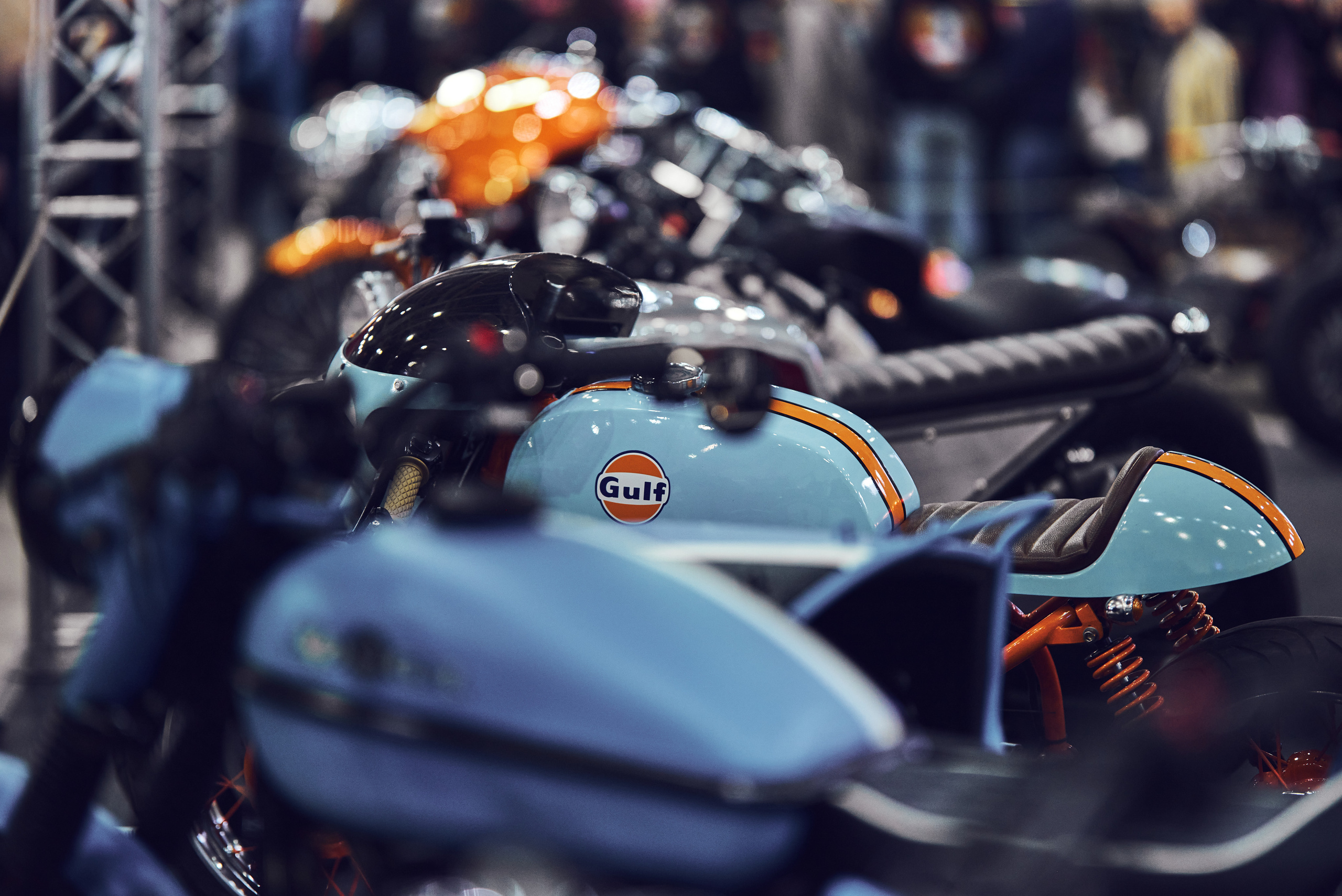 Постановочная съемка/Выставки. Репортажная съемка. Петр Зубачек