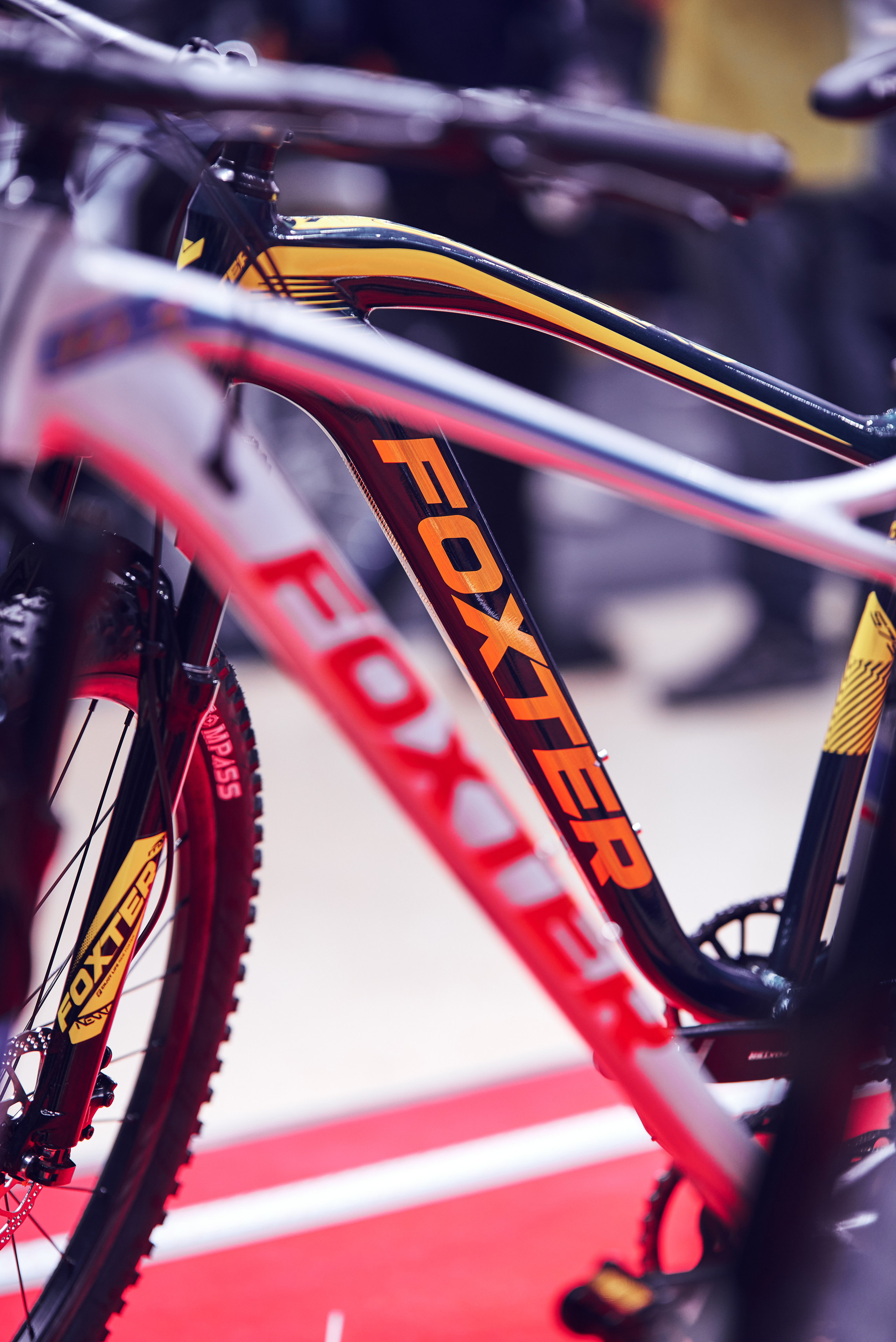 Постановочная съемка/Выставки. Репортажная съемка. Петр Зубачек