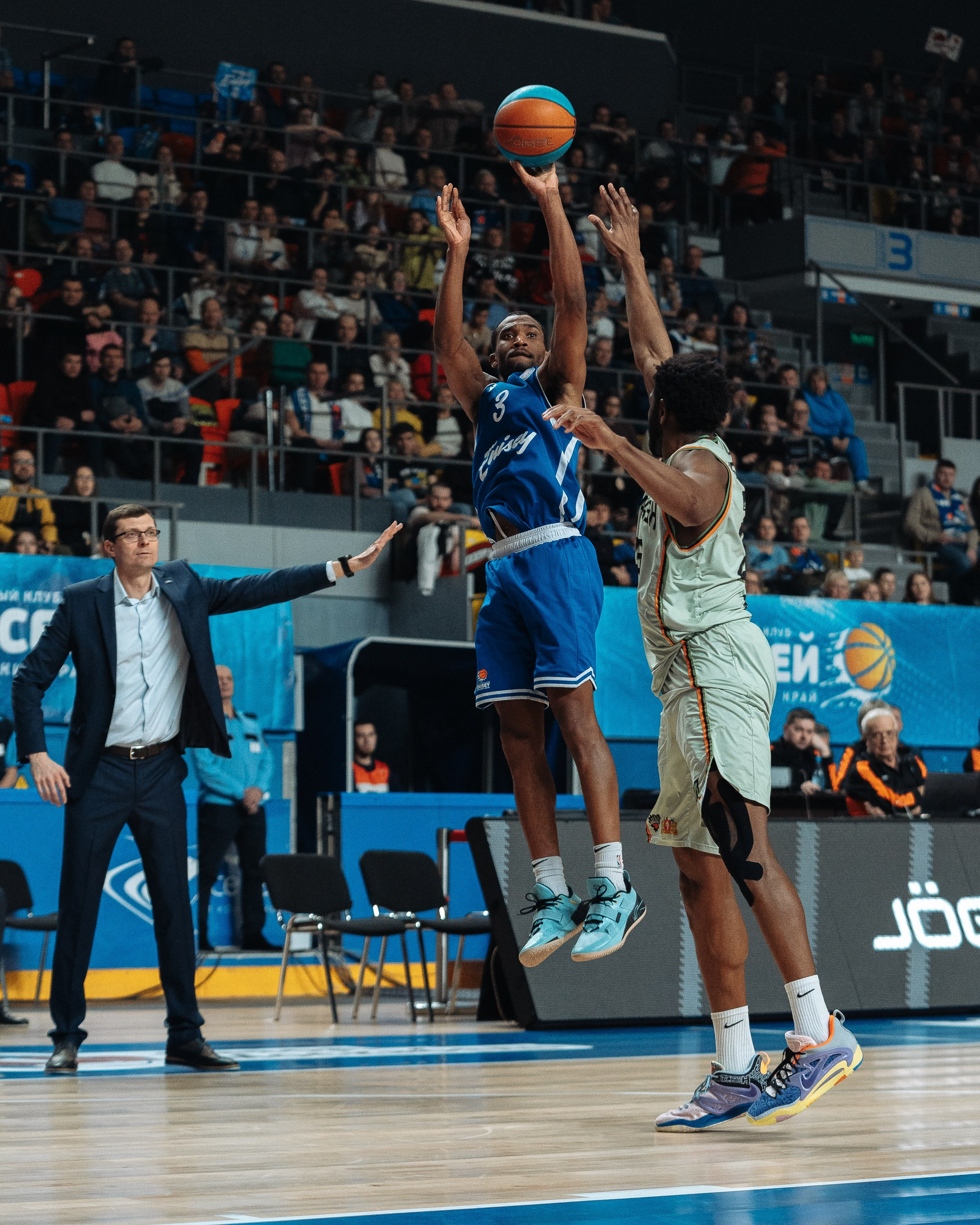 Баскетбол. Репортажный фотограф Красноярск Алекс Чампакхам