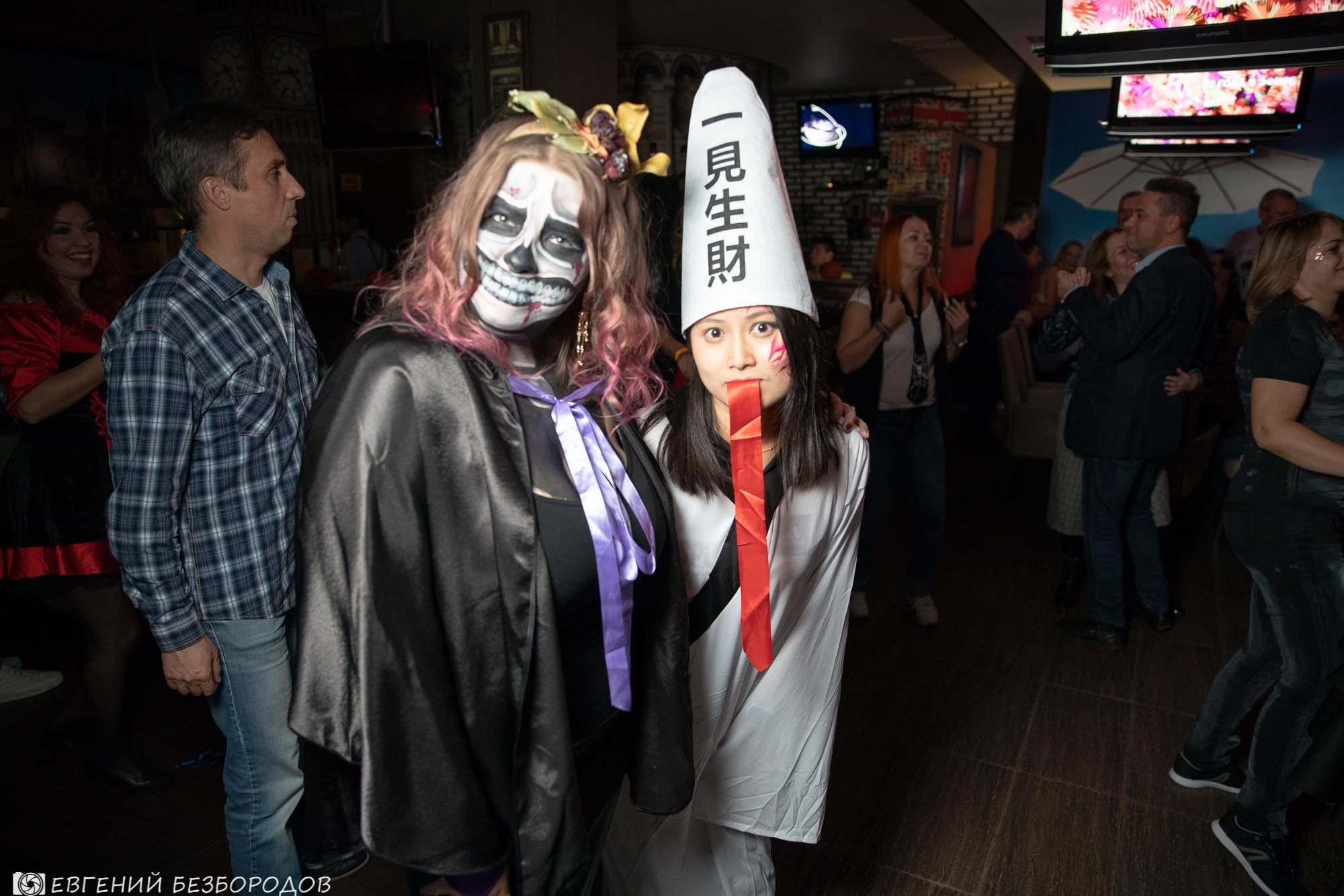 Пятница, 2-е. Клубная вечеринка на Хеллоуин | 2.11.2018. Галерея Фантим