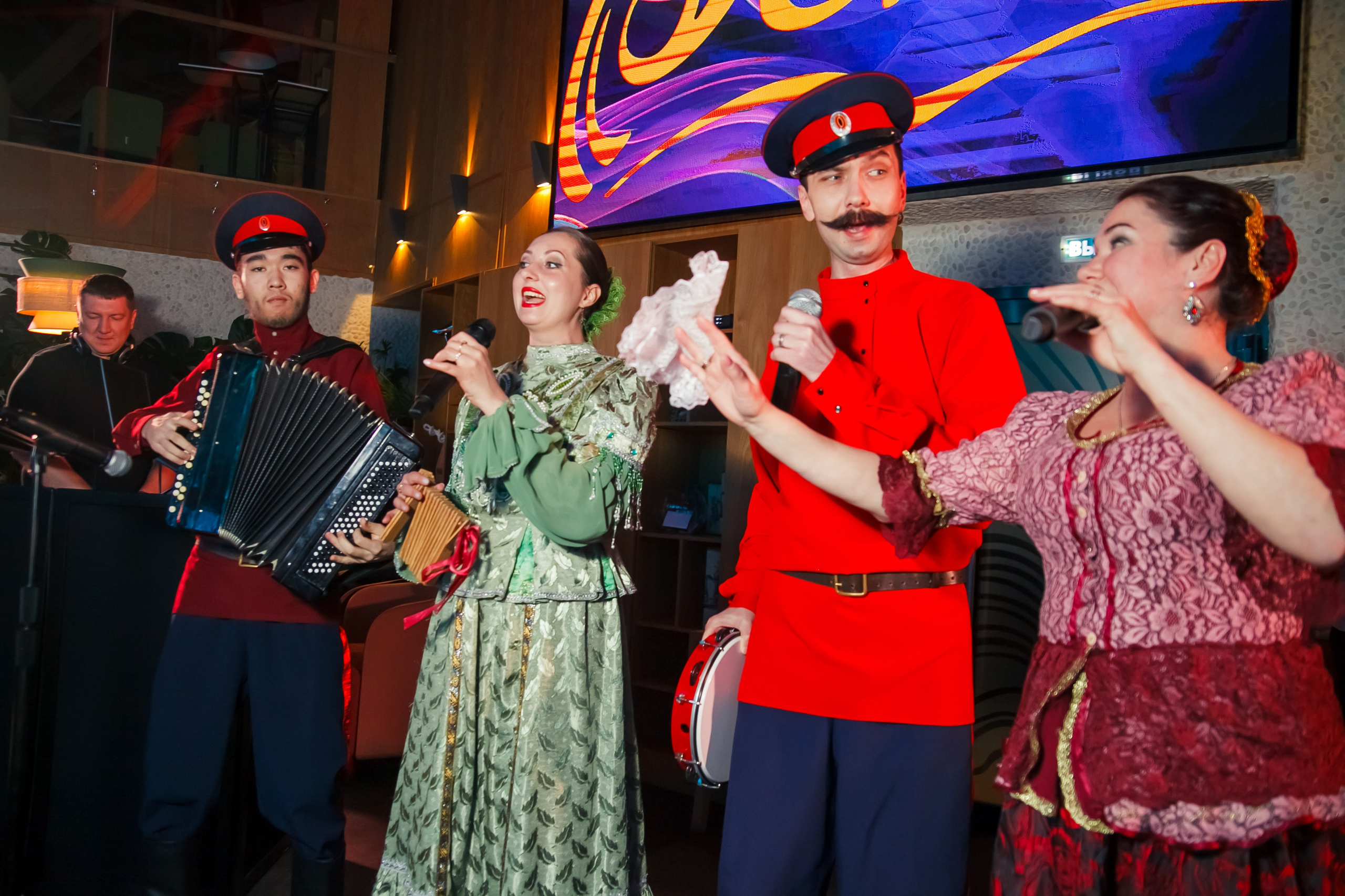 Гастроужин в ресторане Река с Шефповаром Владиславом Пискуновым. Свадебный и детский фотограф в Волгограде Слава Белов