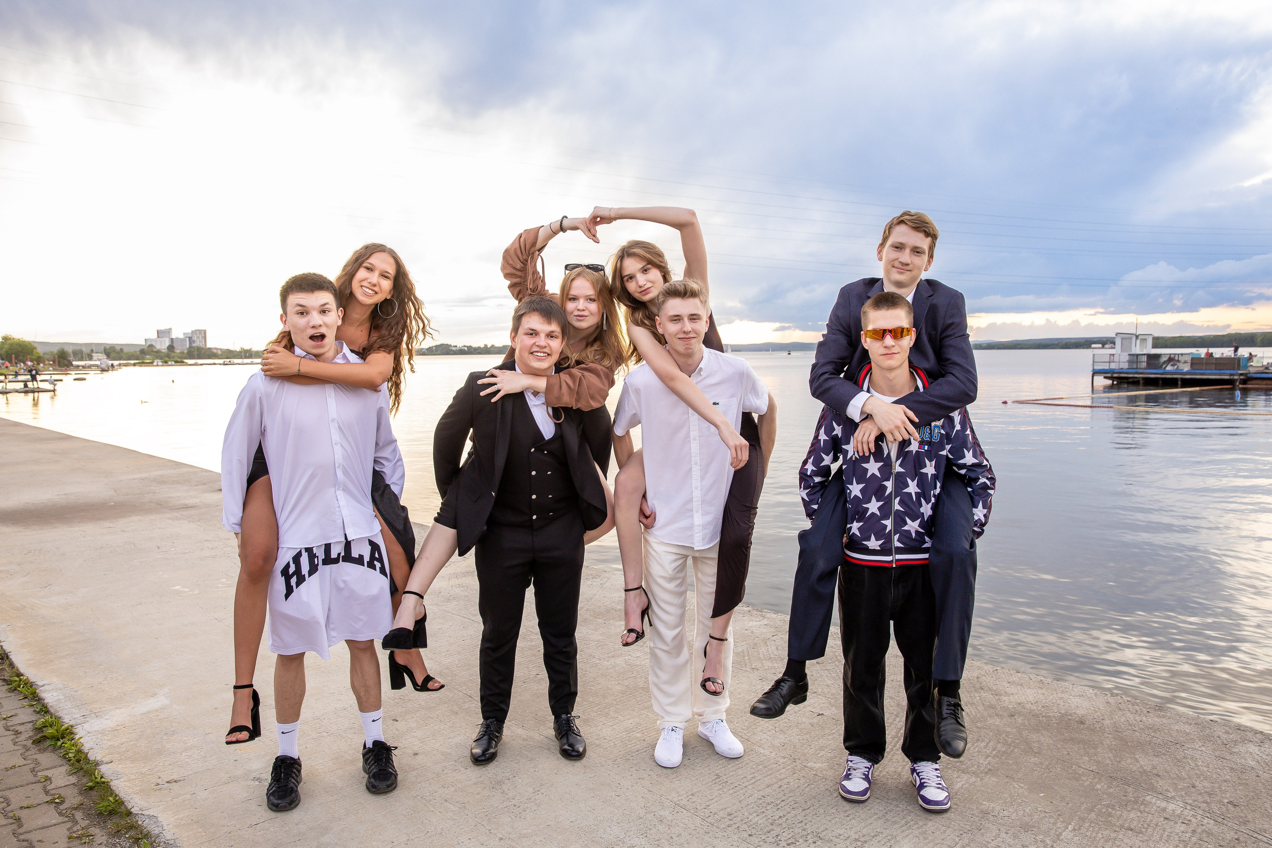 Фото и видео на выпускной в школе и детском саду. Свадебный, семейный видеограф и фотограф в Екатеринбурге Николай Рыков