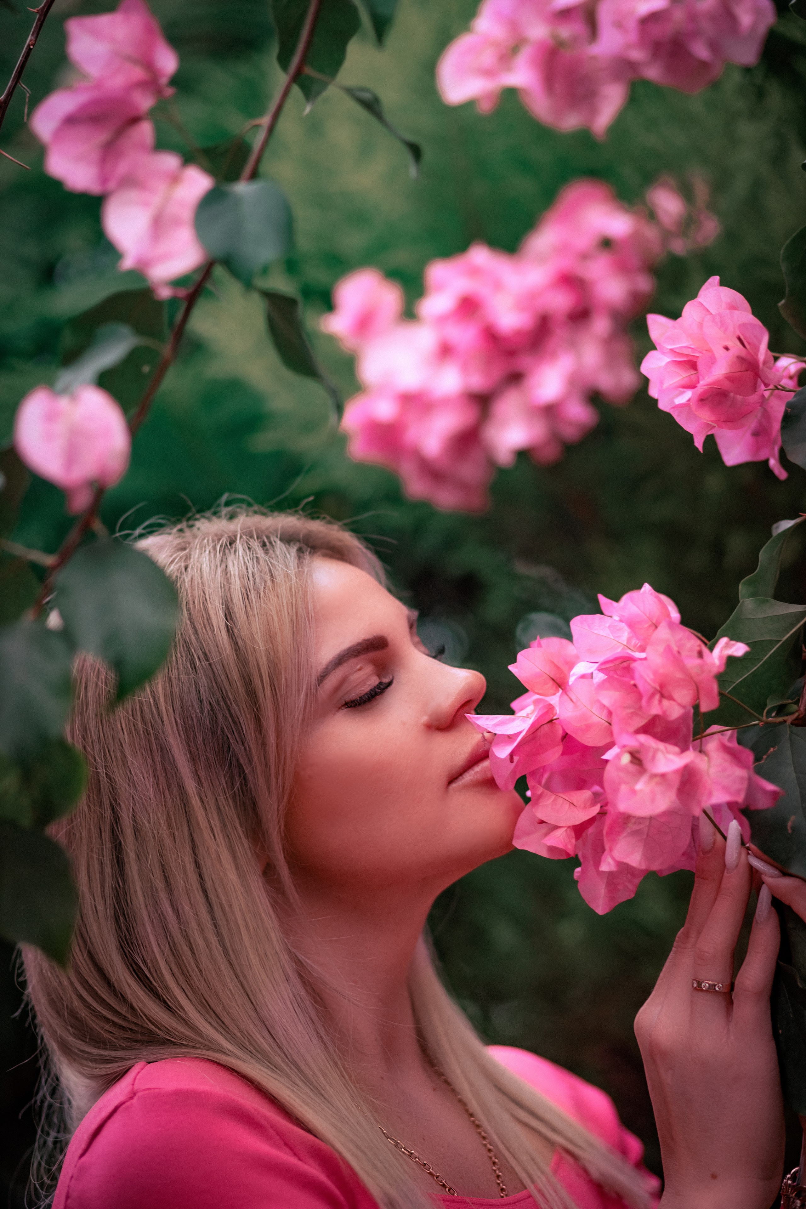 Весенняя пора. Фото в цветущей зелени. Фотограф и видеограф в Ставрополе Инна Попова