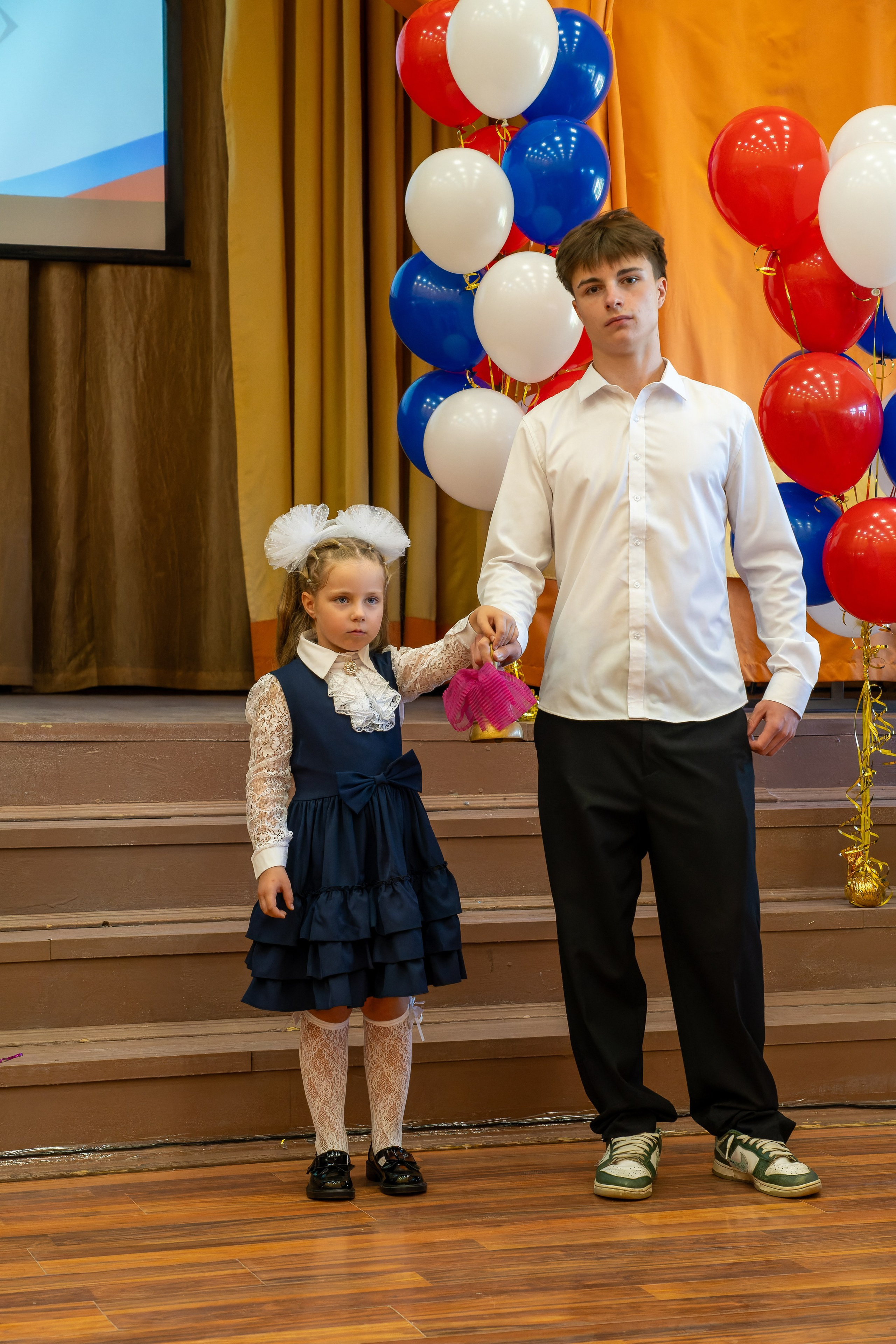 Последний звонок, выпускной в школе. «Студия DRONAVT`s» — видеосъёмка и фотография г. Москва