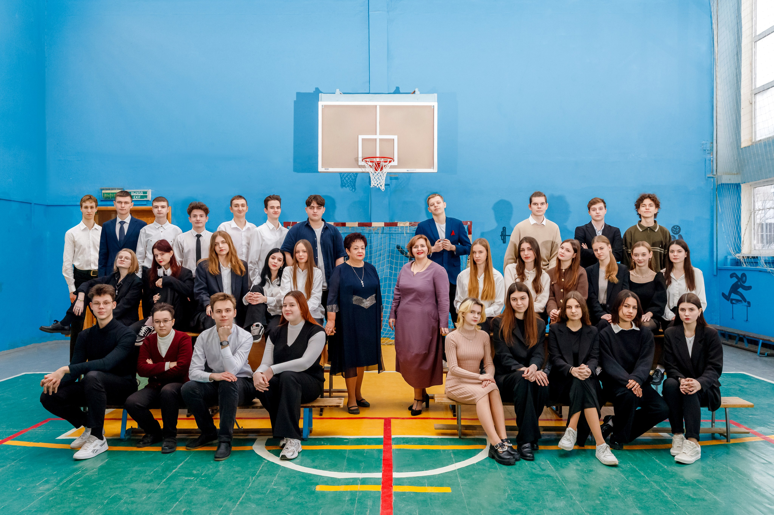 И В ШКОЛЕ ЕСТЬ ЖИЗНЬ. Марина Ушакова. Фотограф. Выпускные альбомы. г. Краснодар