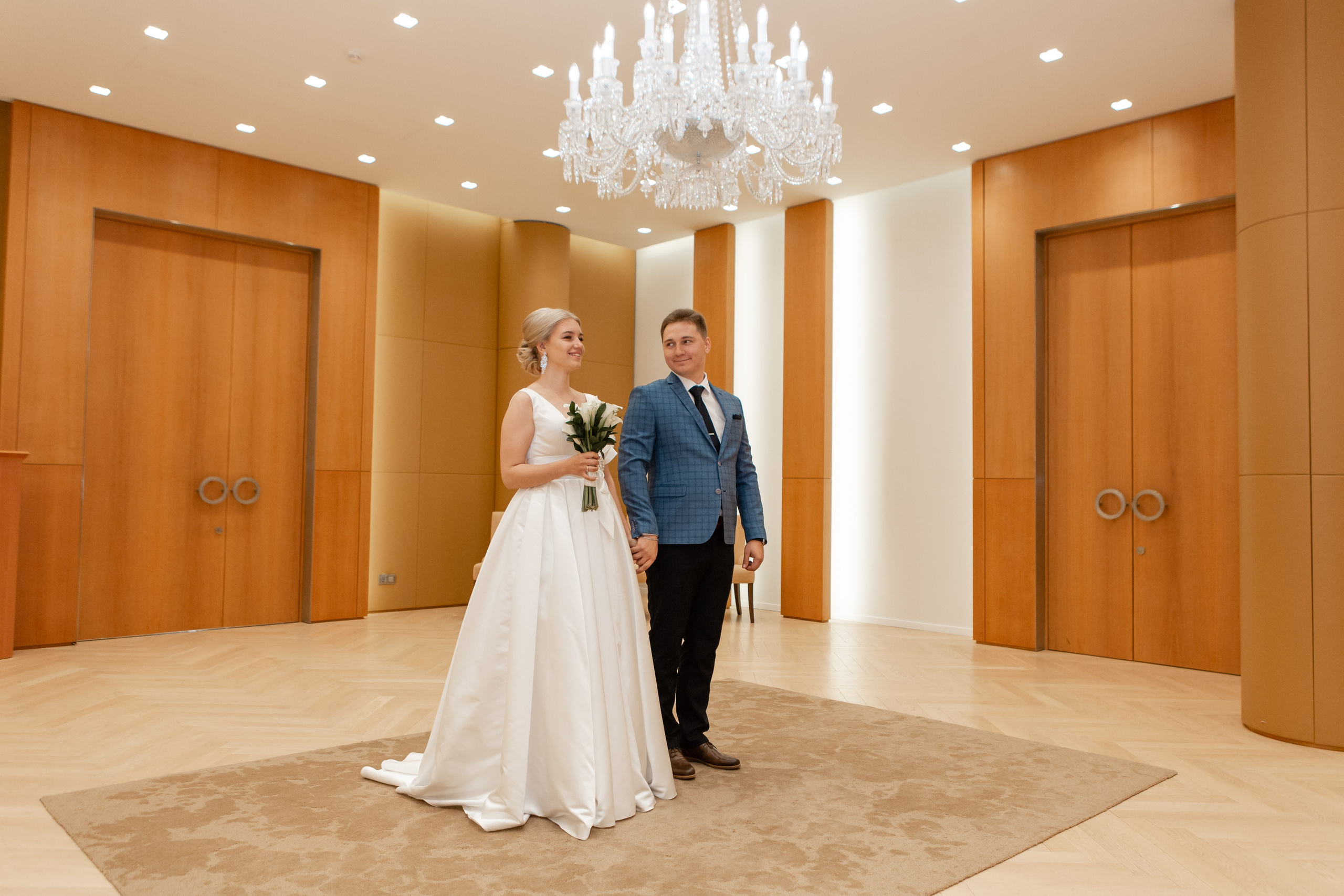 Дмитрий и Виктория. Видеосъемка и фотосъемка свадеб. Фотограф и оператор на свадьбу. Видеосъемка подкастов, собственная видео-фотостудии. Предметная фотосъемка