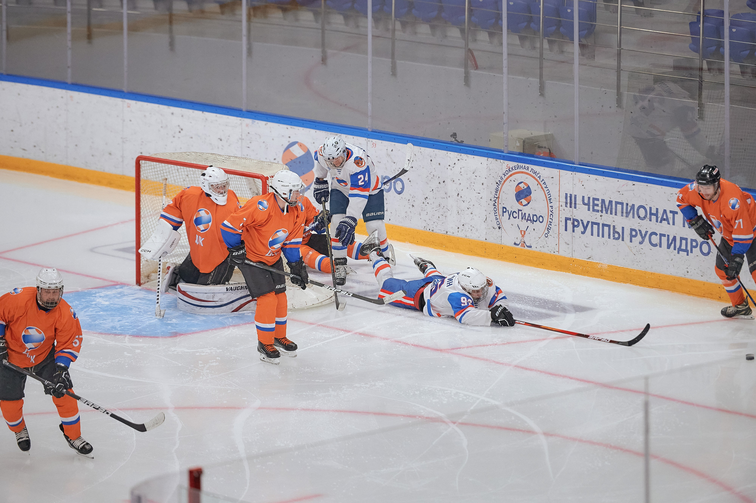 Портфолио репортажной фотосъёмки: Кристалл арена — Хоккей — РусГидро. Фотограф Яковлев Роман — Красноярск