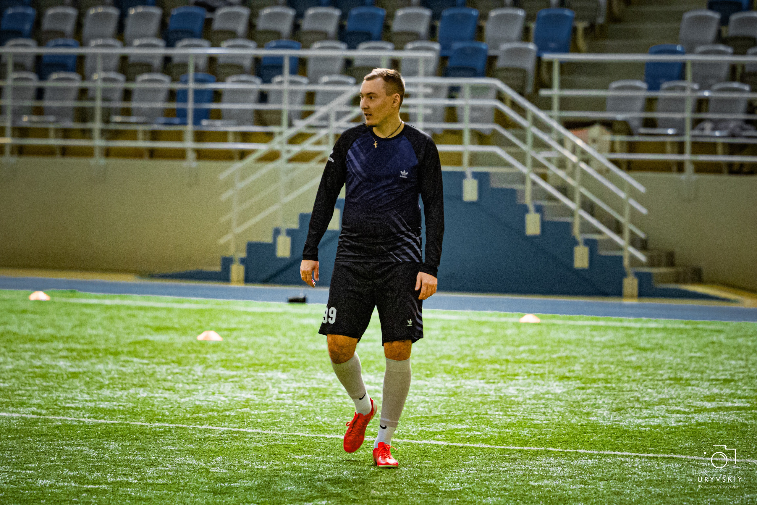 Командор футбол 29.11.2025. Игорь Урывский. Фотограф Красноярск