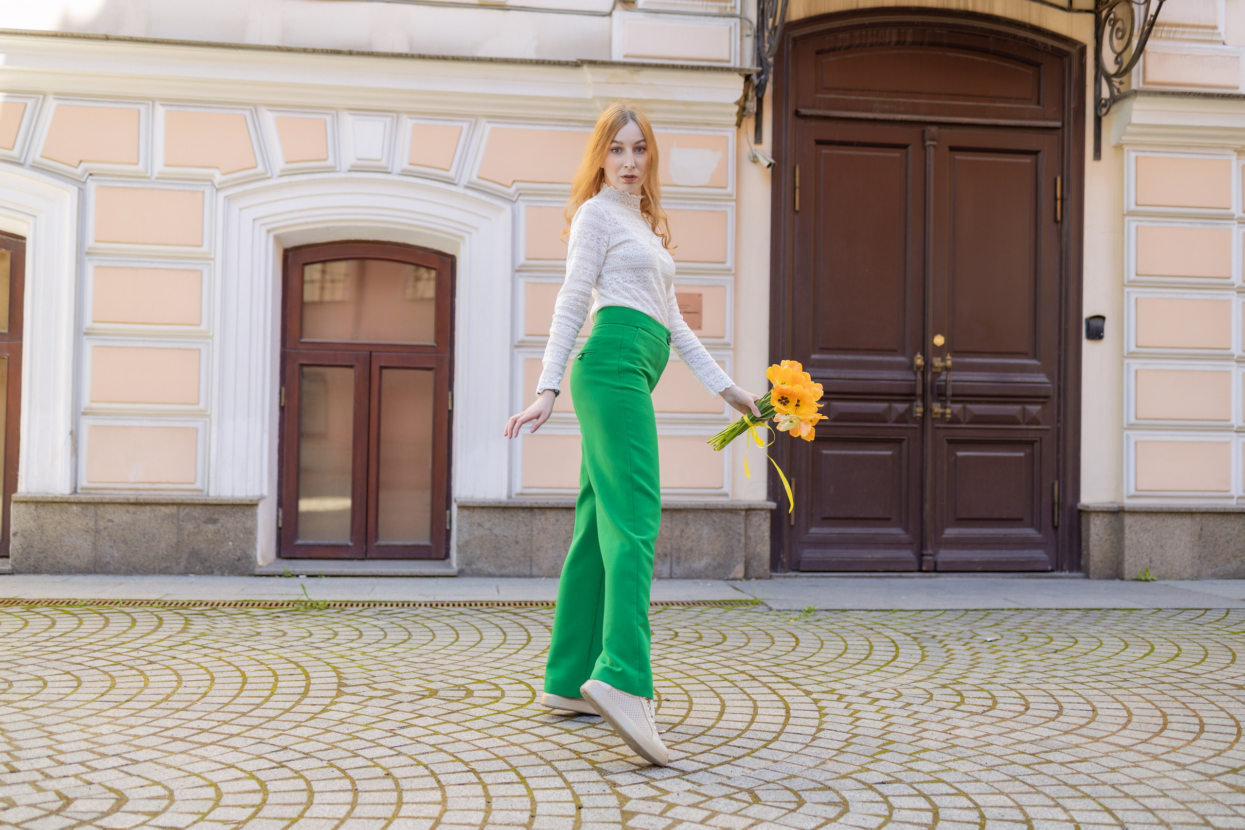 Весенняя прогулка с Еленой по Патриаршим. Репортажный, семейный и студийный фотограф в Москве Демин Алексей