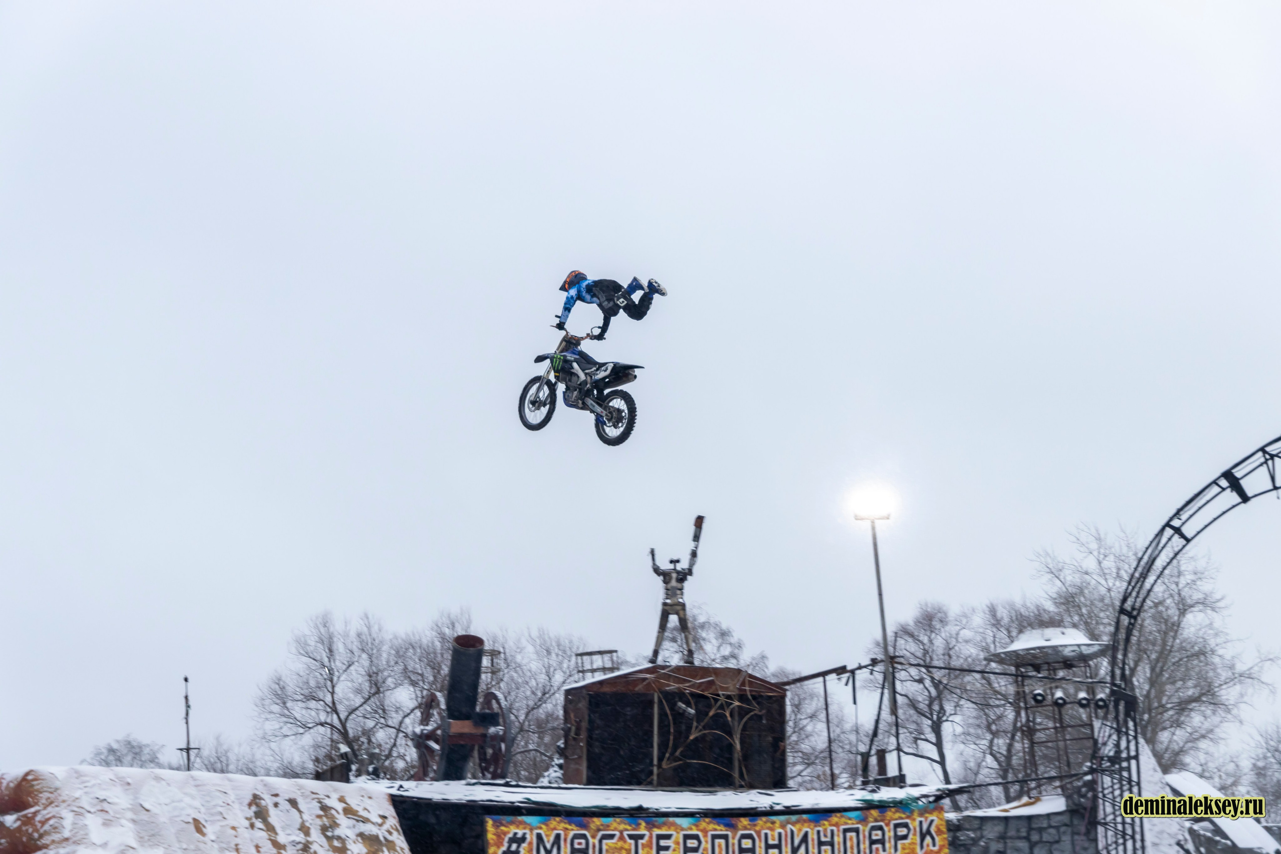Танки против Монстр-Траков. Репортажный, семейный и студийный фотограф в Москве Демин Алексей