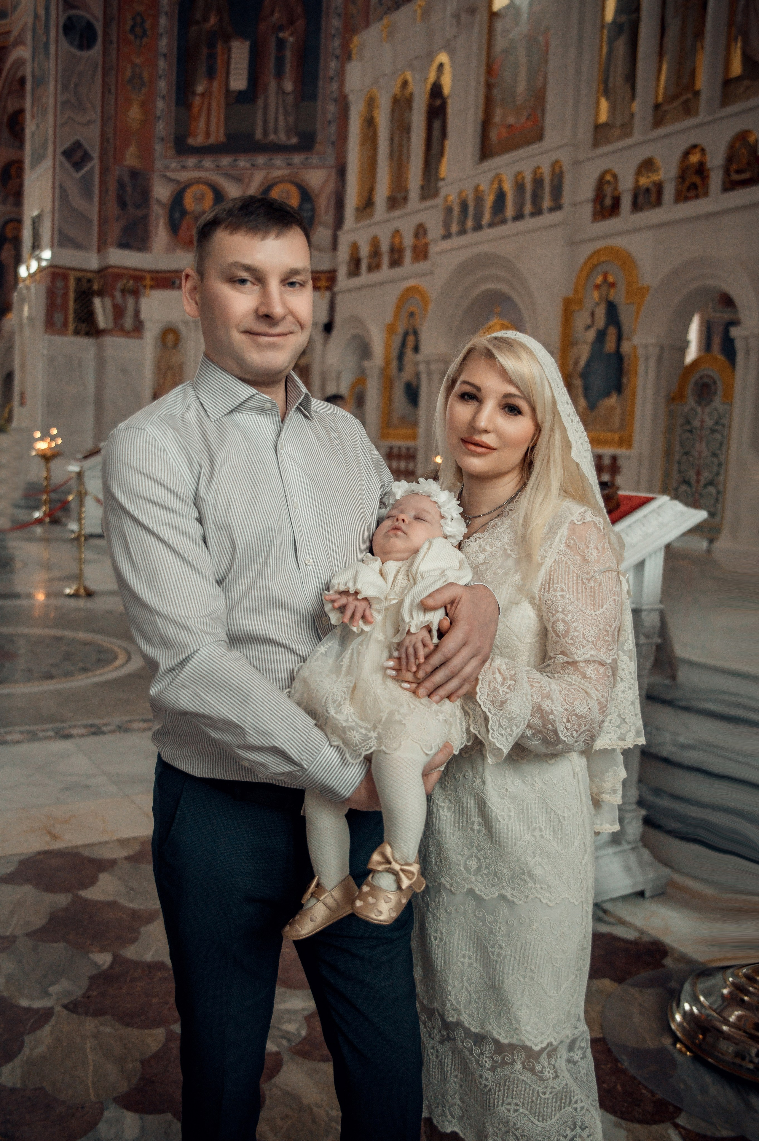 Таинство Крещения Натальи, Собор Александра Невского г. Волгоград. Церковный, семейный и репортажный фотограф Волгоград, Волжский