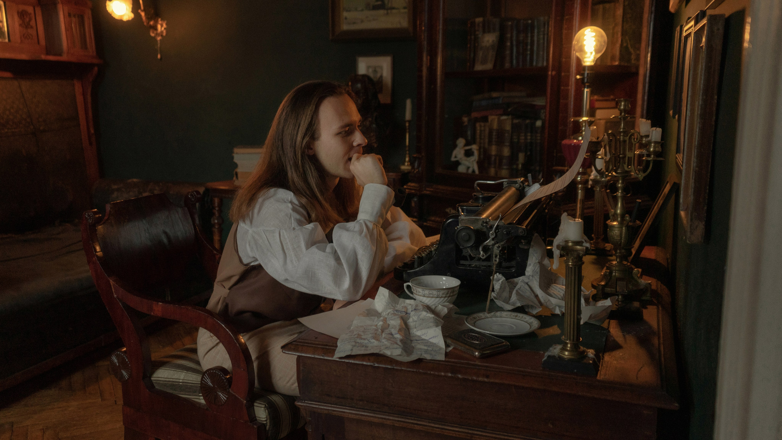 Писатель. Фотохудожник и фоторежиссёр Евгения Будякова