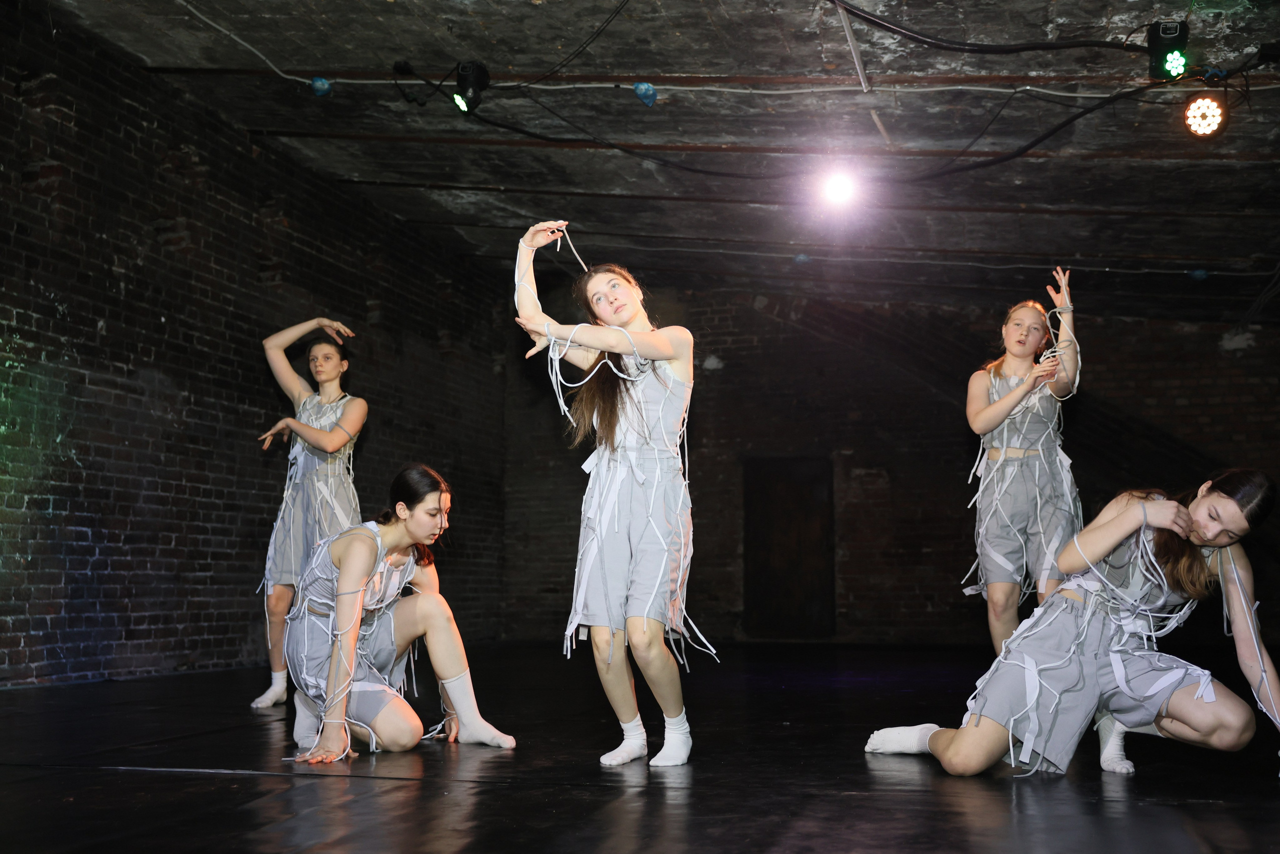 Новогодние танцы. Главная