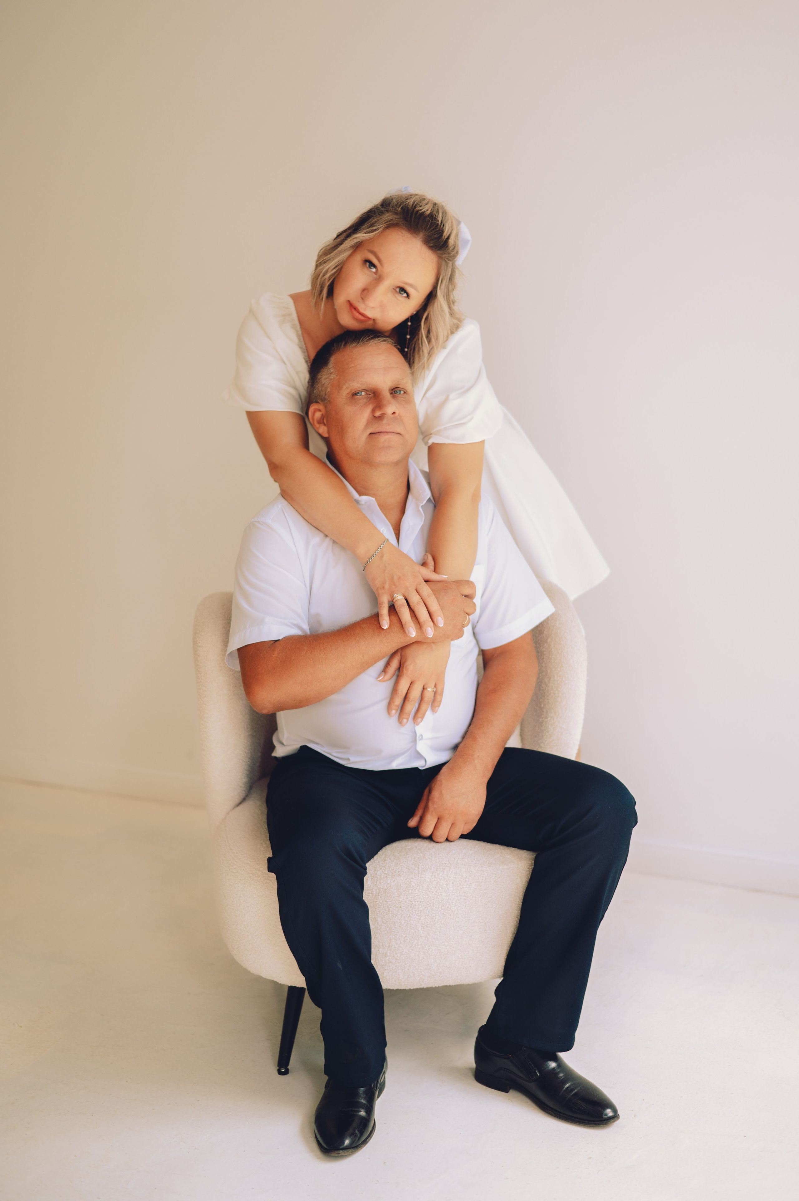 Свадебная фотосессия в студии. Фотограф в Кирове Инна Софронова