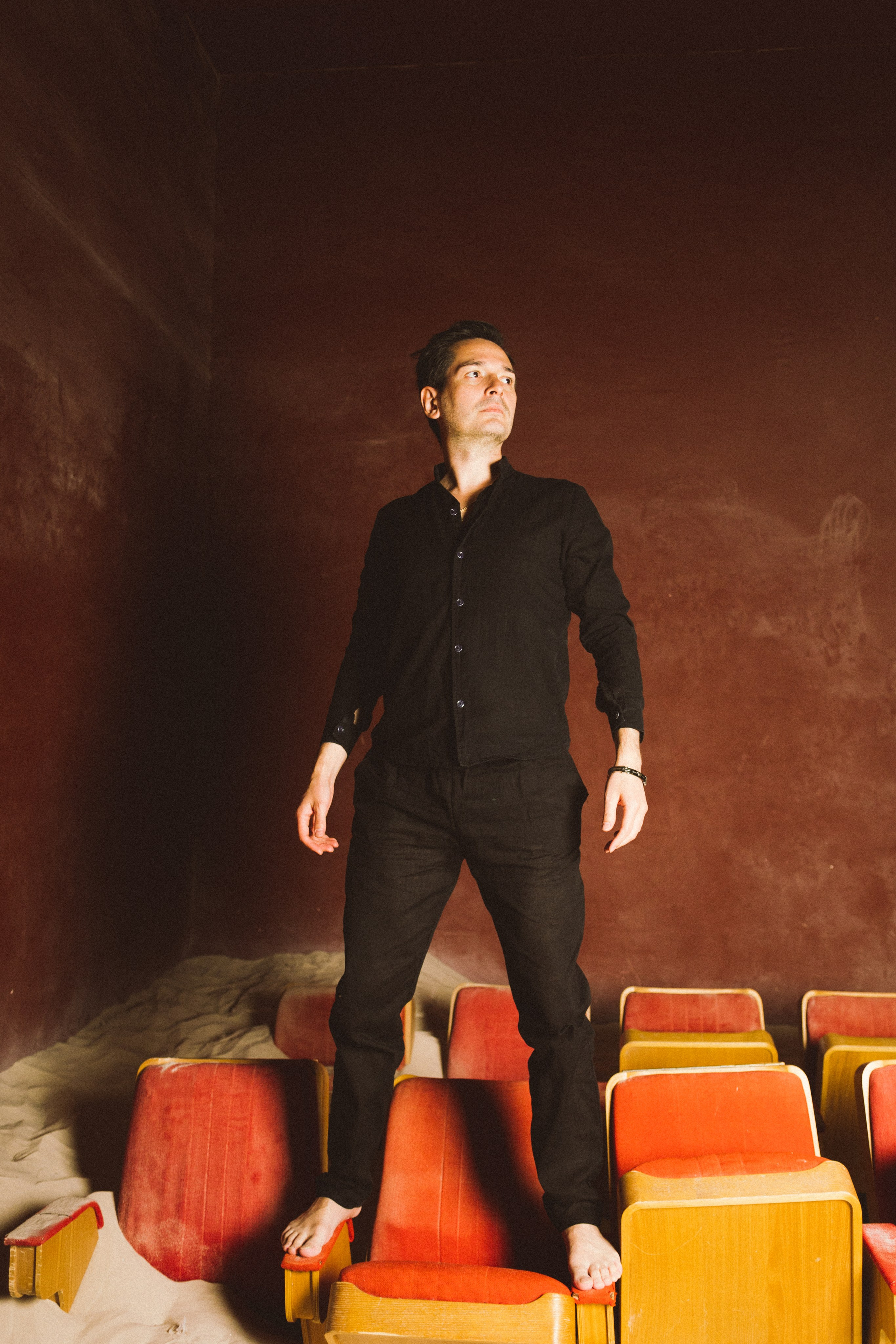 Александр. Студия