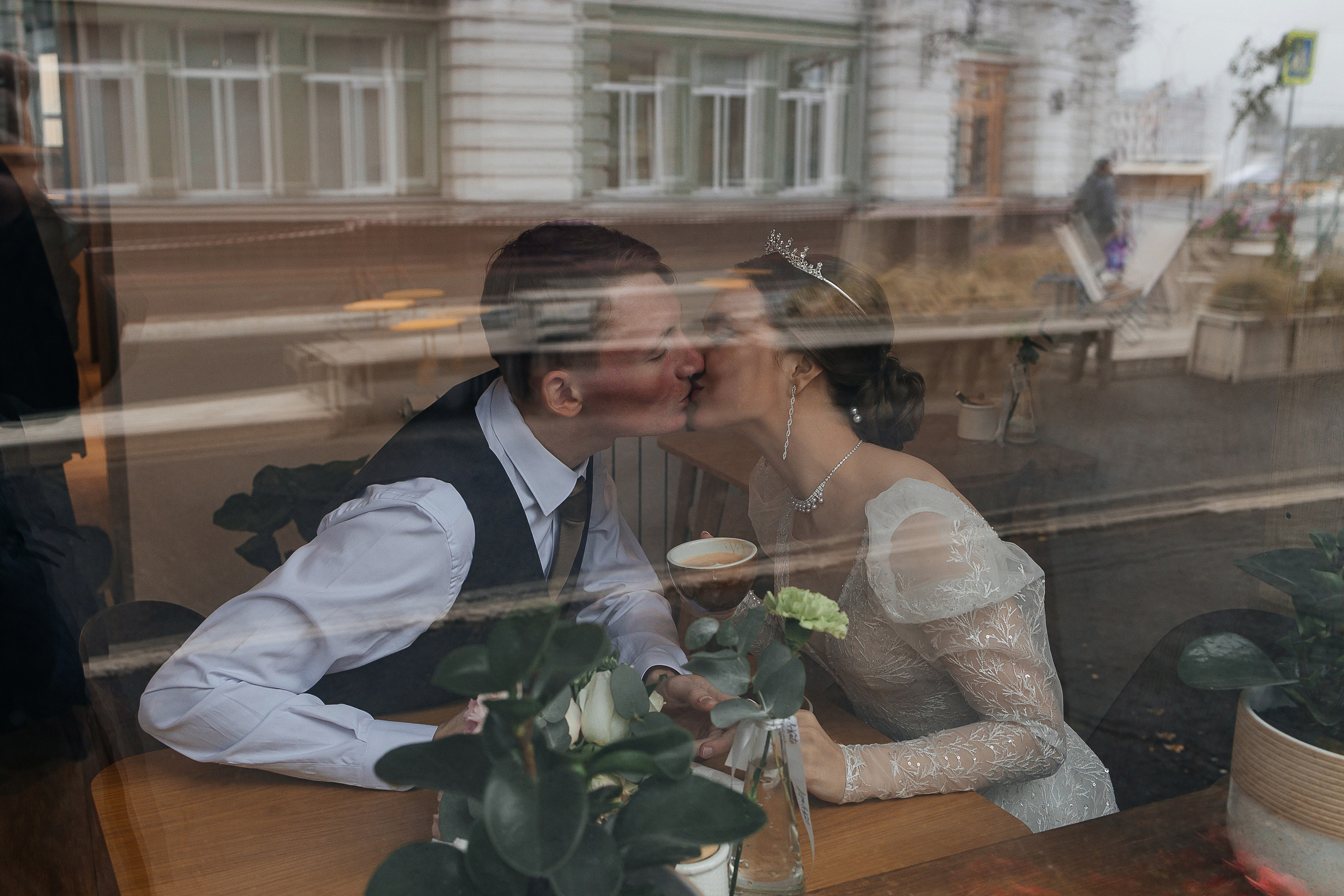 Романтическое утро невесты. Олег Сверчков | Свадебный фотограф Вологда