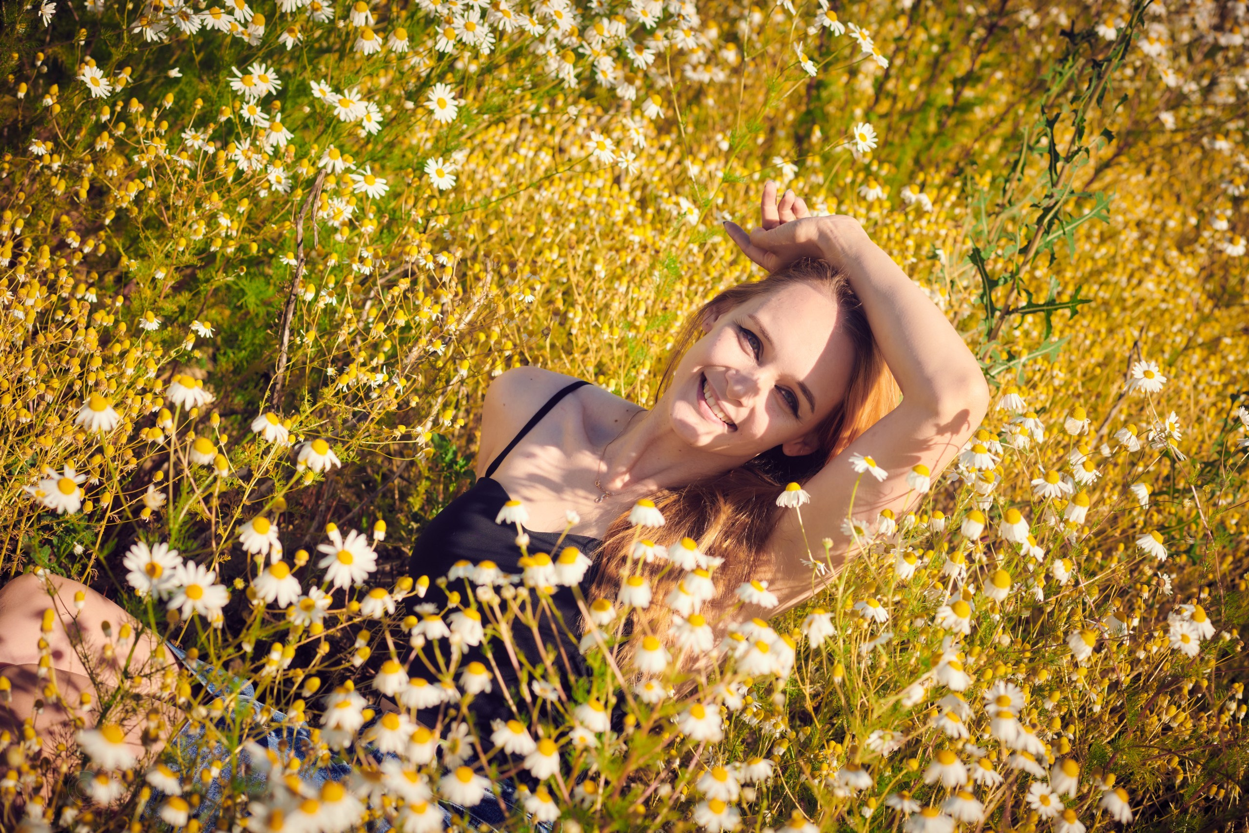 В ромашках. Фотограф Мария Оленева