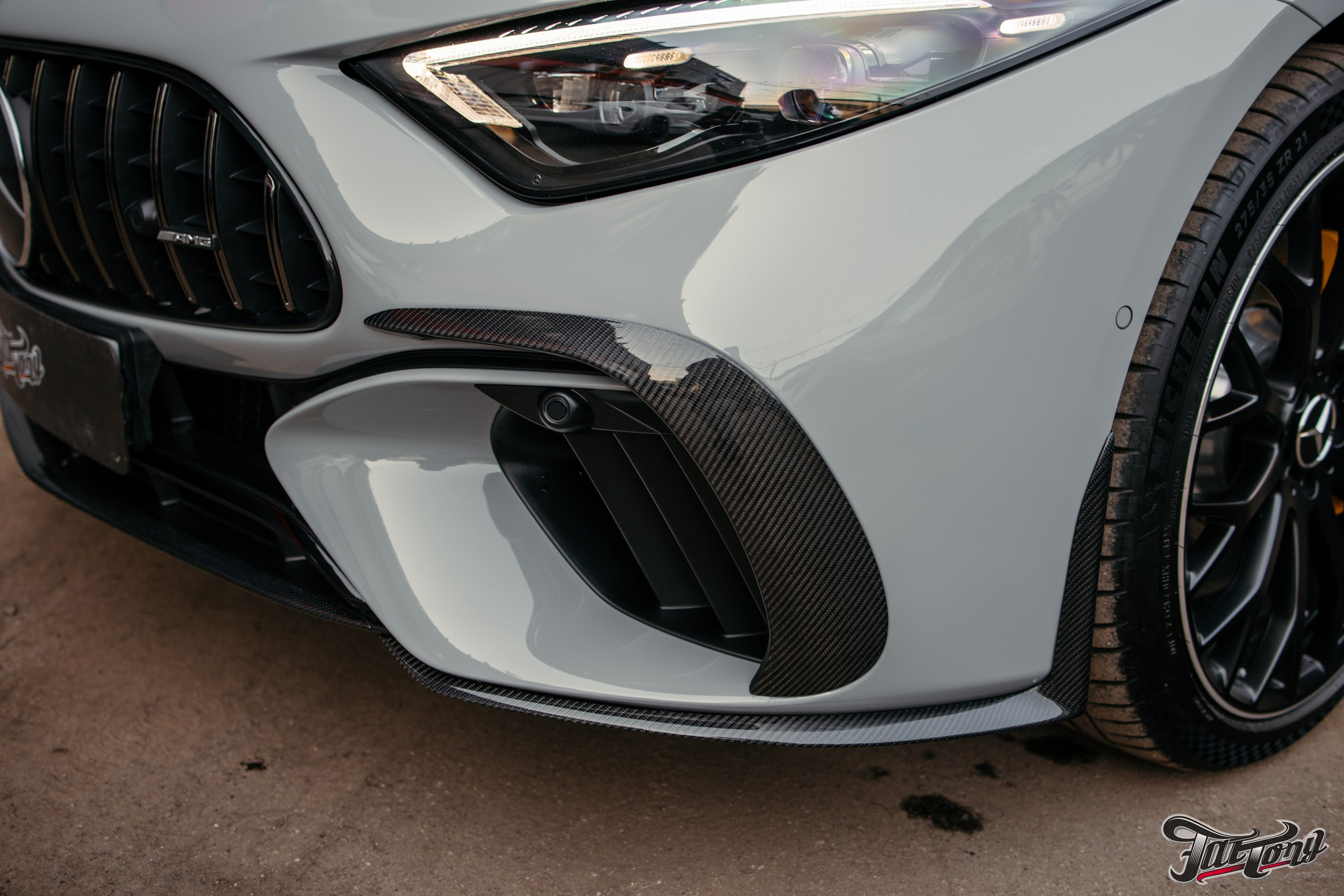 Mercedes SL63 amg классический карбон глянцевых элементов кузова. DeLorein