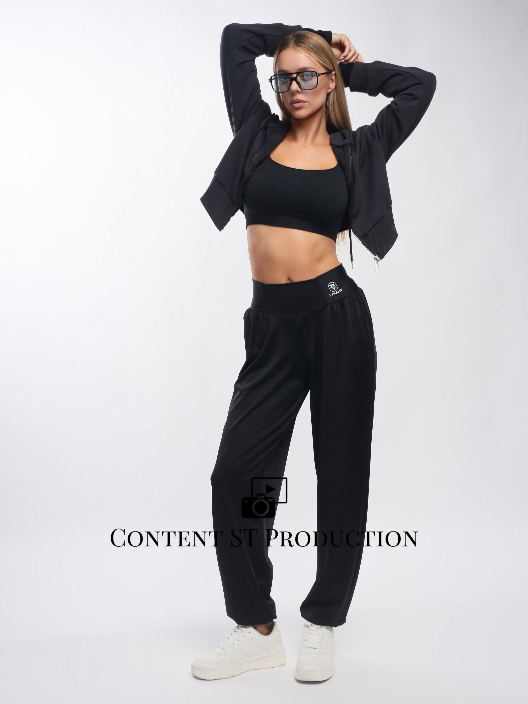 Съемка одежды для брендов, маркетплейса. Contentstproduction