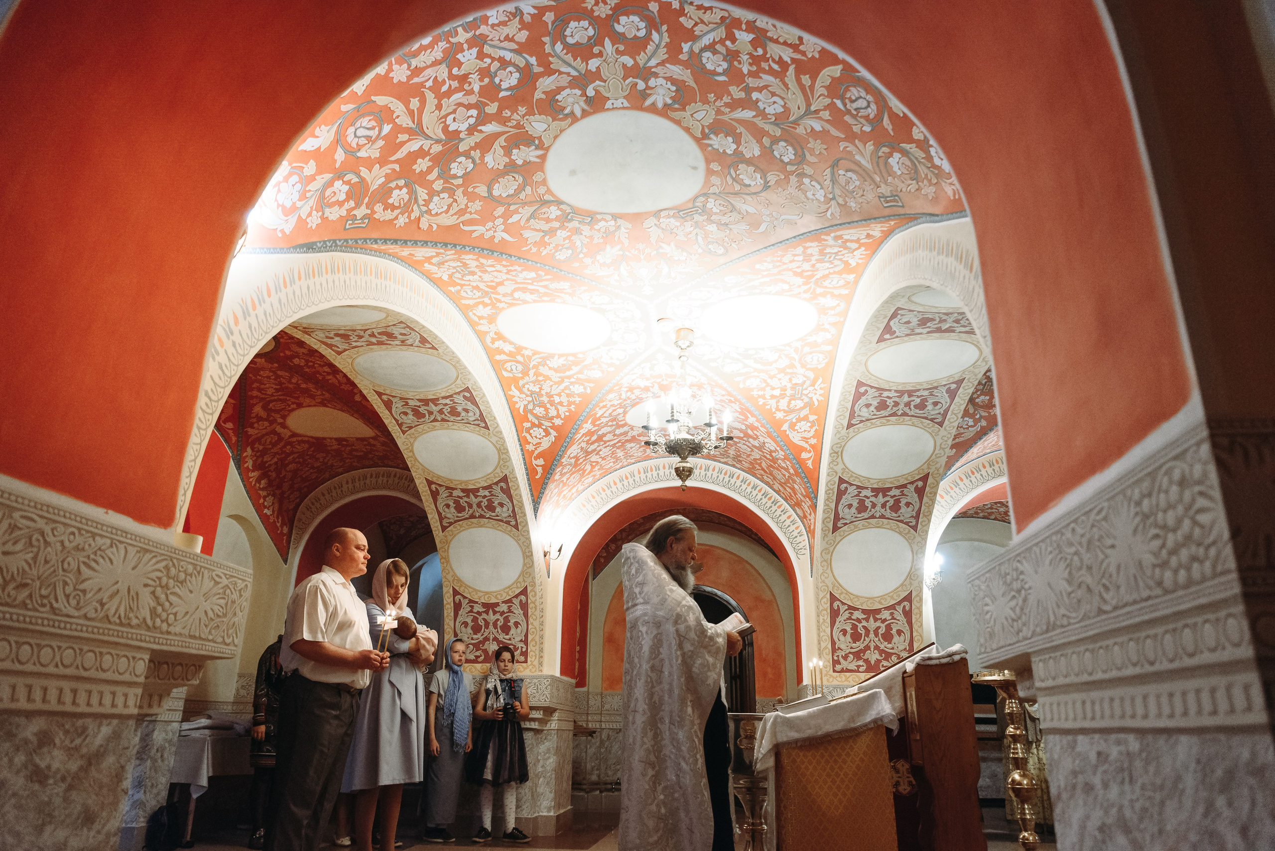 Фотосессия крещения в Минске. Церковь в Уручье. Свадебный и семейный фотограф в Минске Филиппович Александр