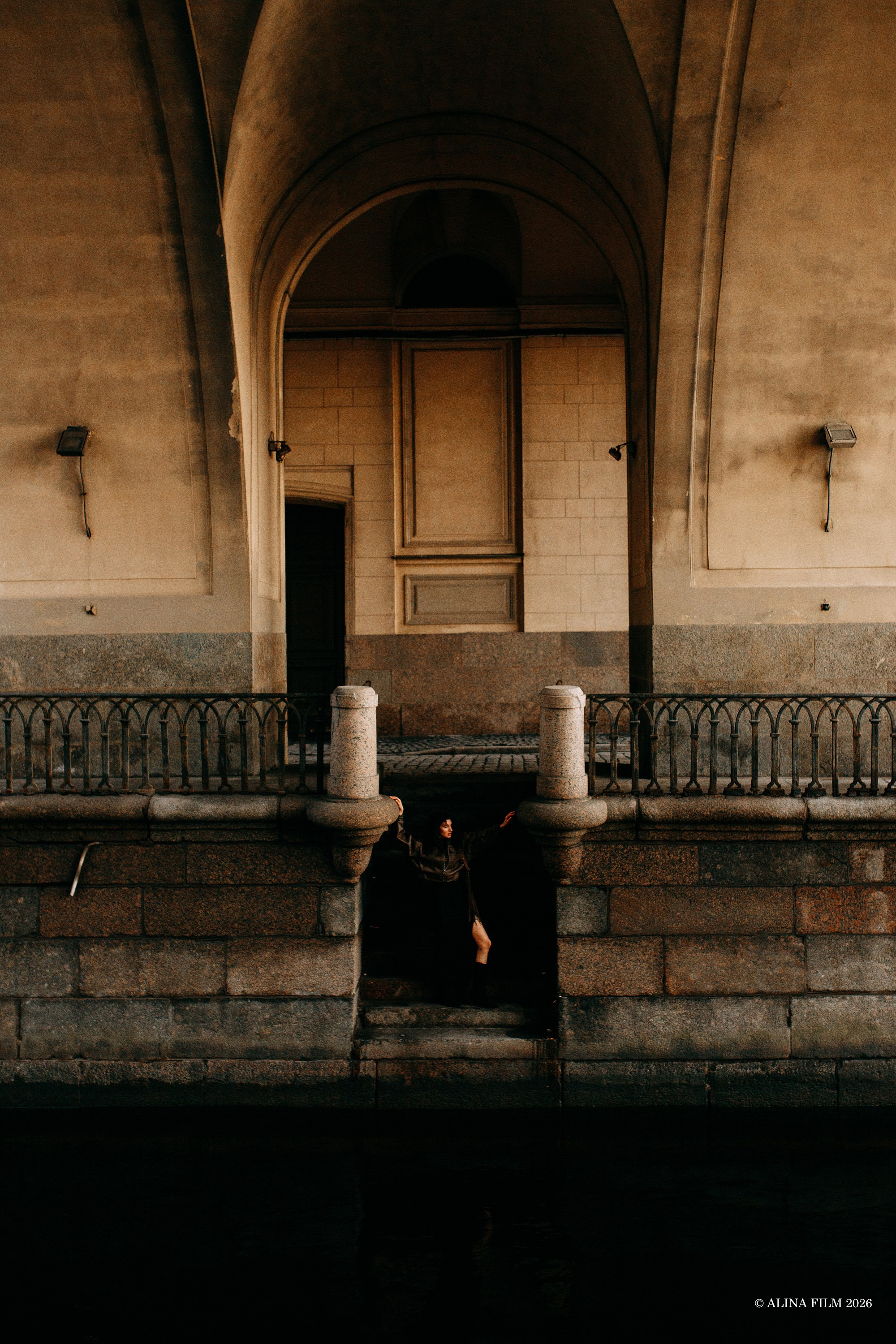 Фотопрогулка у Эрмитажа и Лебяжьей канавки. Фотограф в Санкт-Петербурге Alina Film