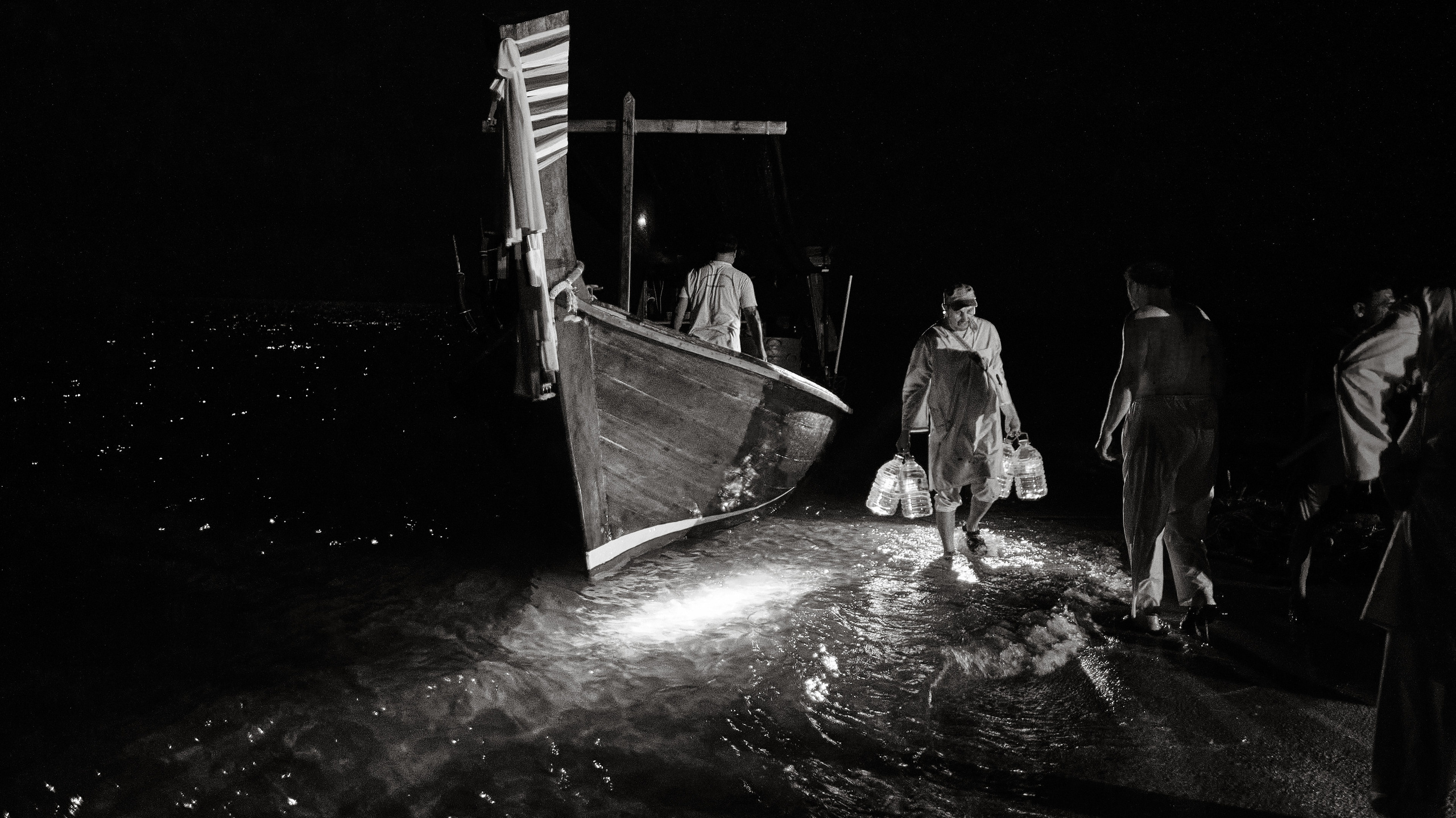 Серия чёрно-белых фотографий из Таиланда. Юрий Березнюк. Фотожурналистика