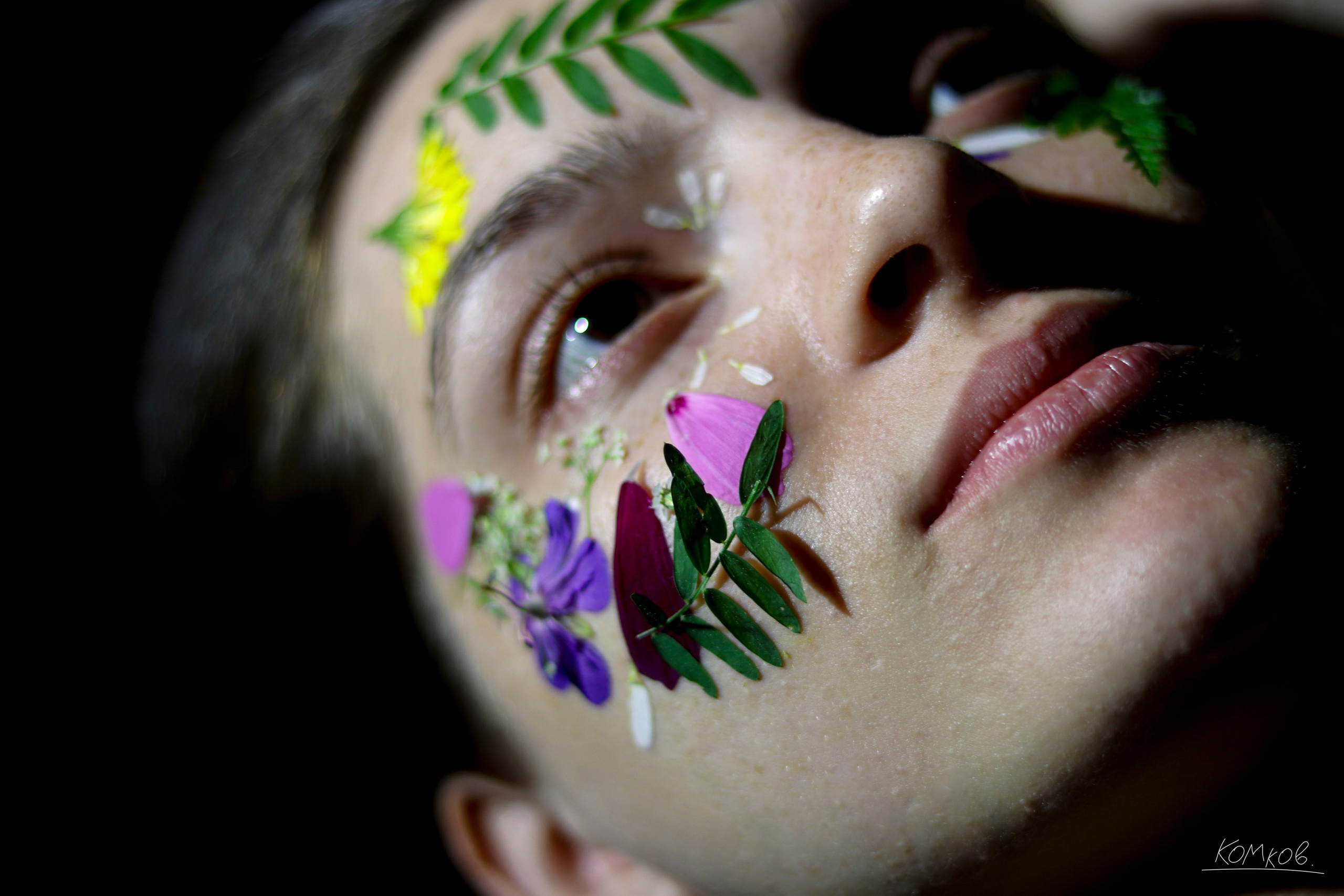 Маша и цветы. Ивентный фотограф в Санкт-Петербурге Олег Комков